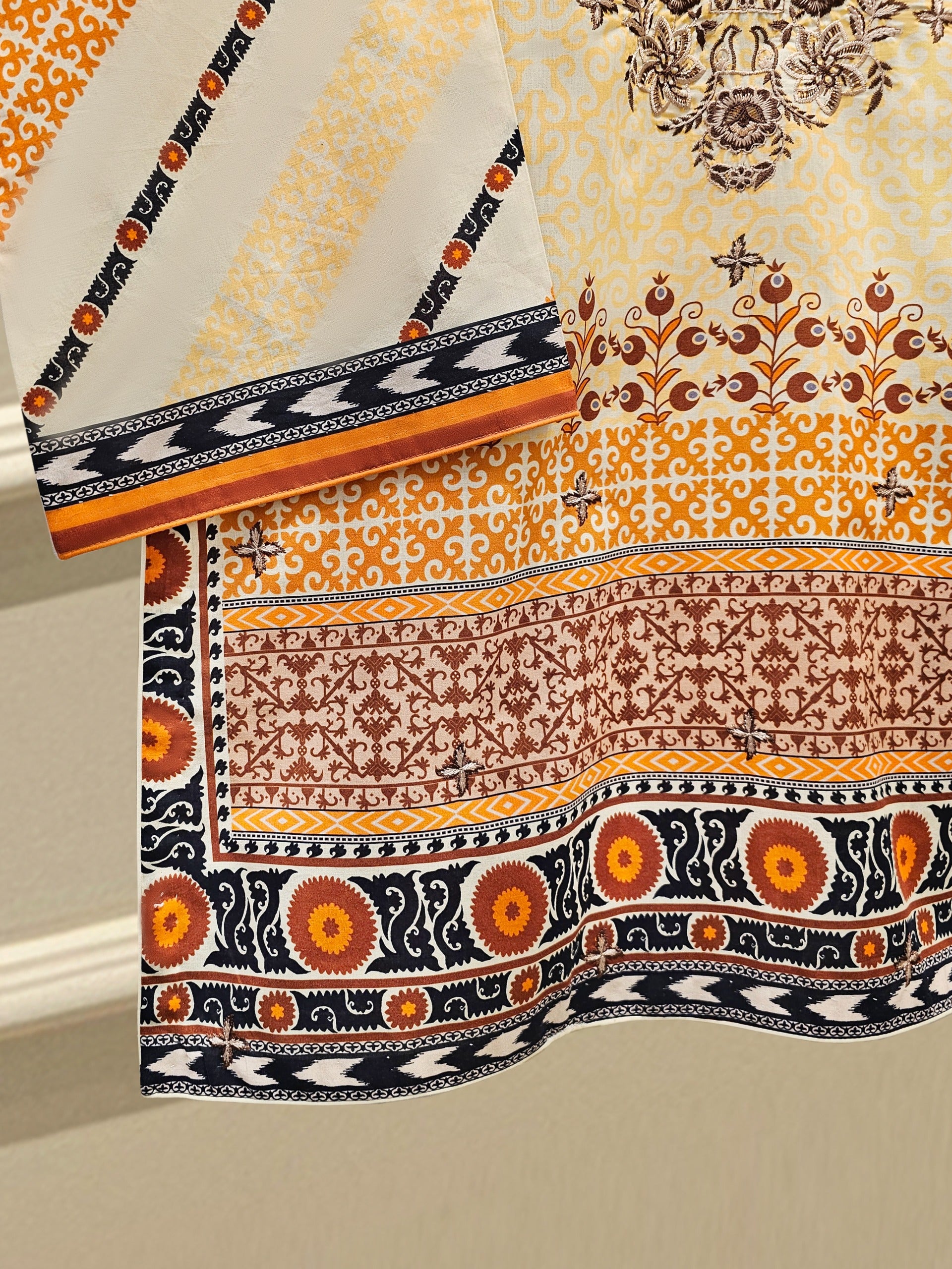2 Piece - Digital Printed Lawn Suit S111646 - Image 3