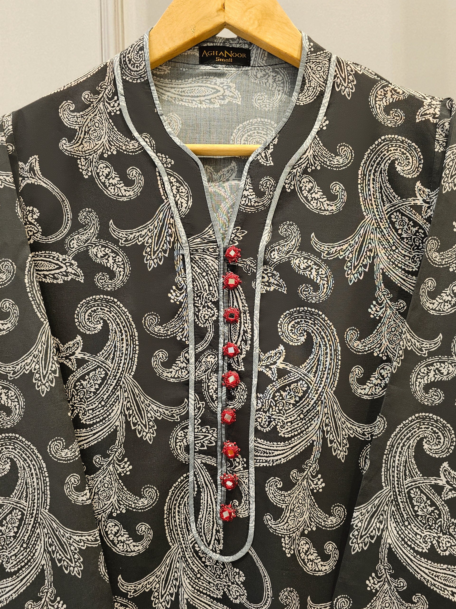 2 Piece - Digital Printed Lawn Suit S112043 - Image 2