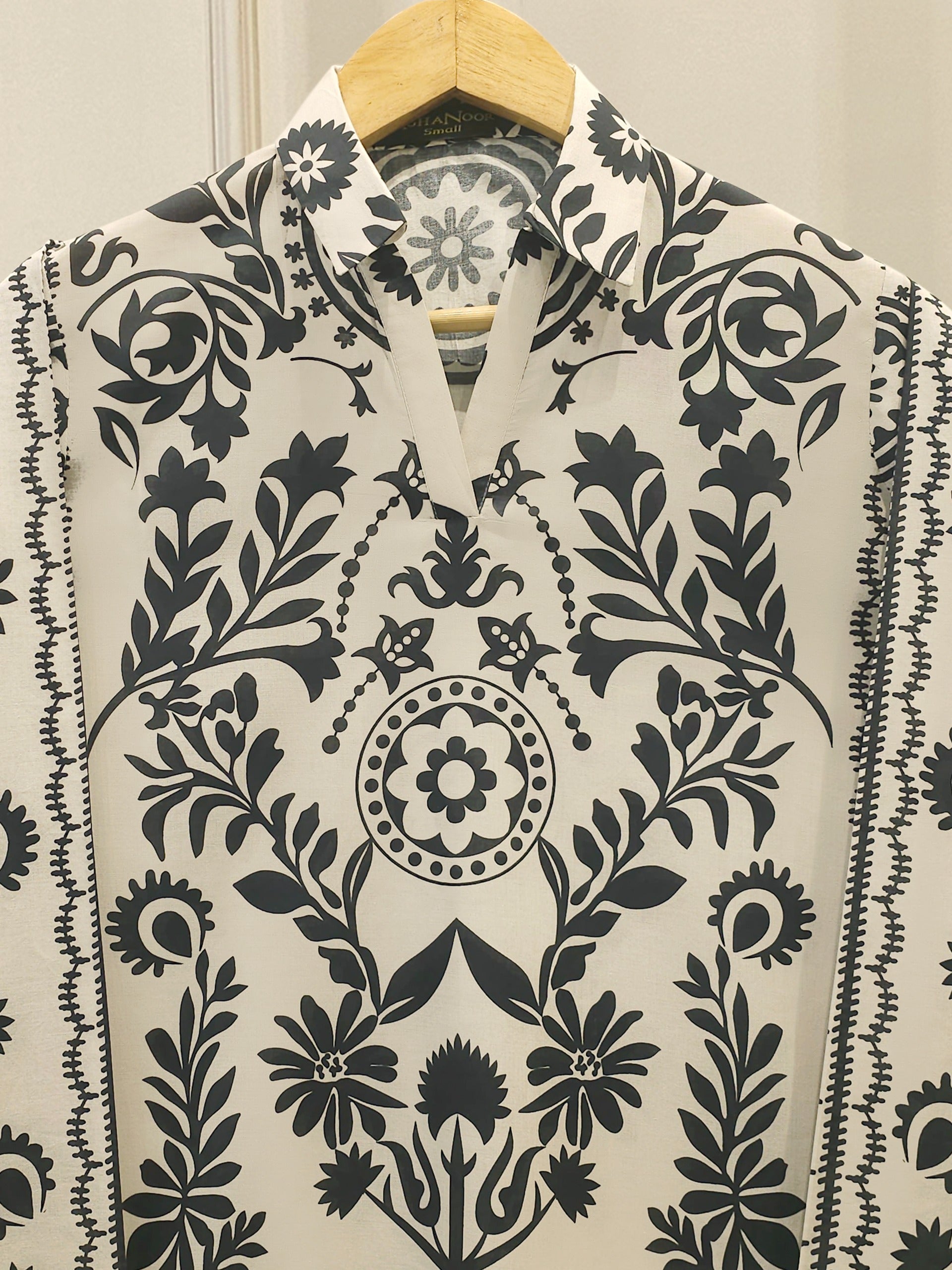 2 Piece - Digital Printed Lawn Suit S112197 - Image 2