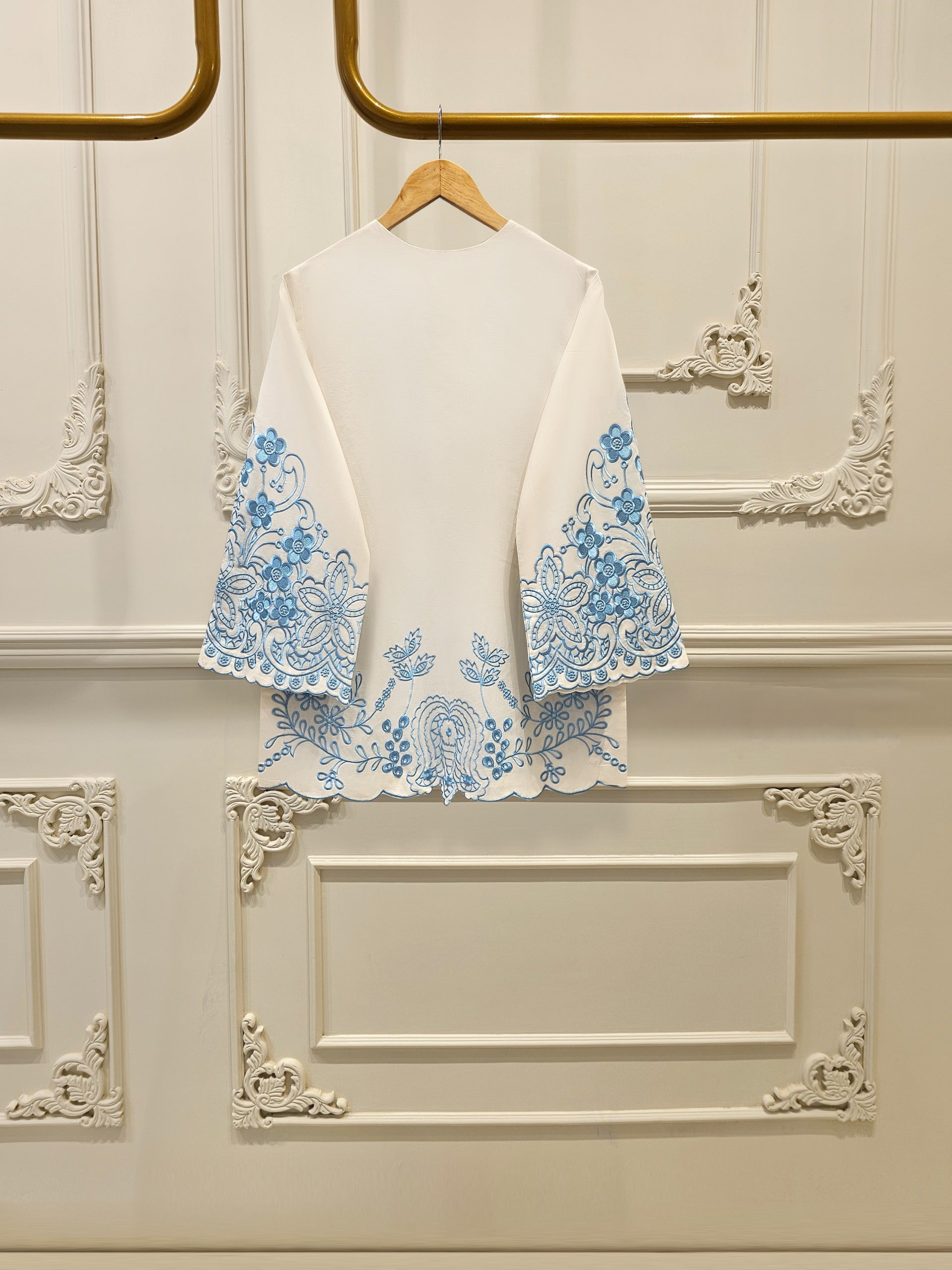 3 Piece - Embroidered Lawn Suit S111712 - Image 3