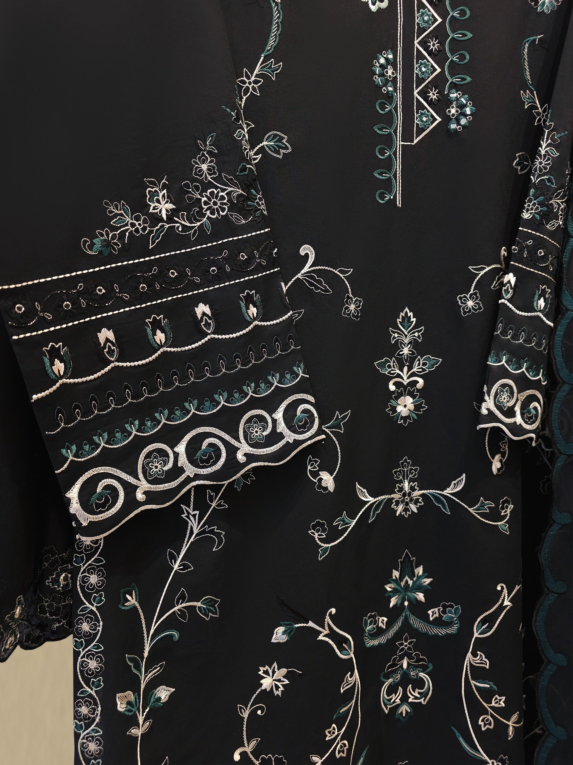 3 Piece - Embroidered Lawn Suit S111926 - Image 3
