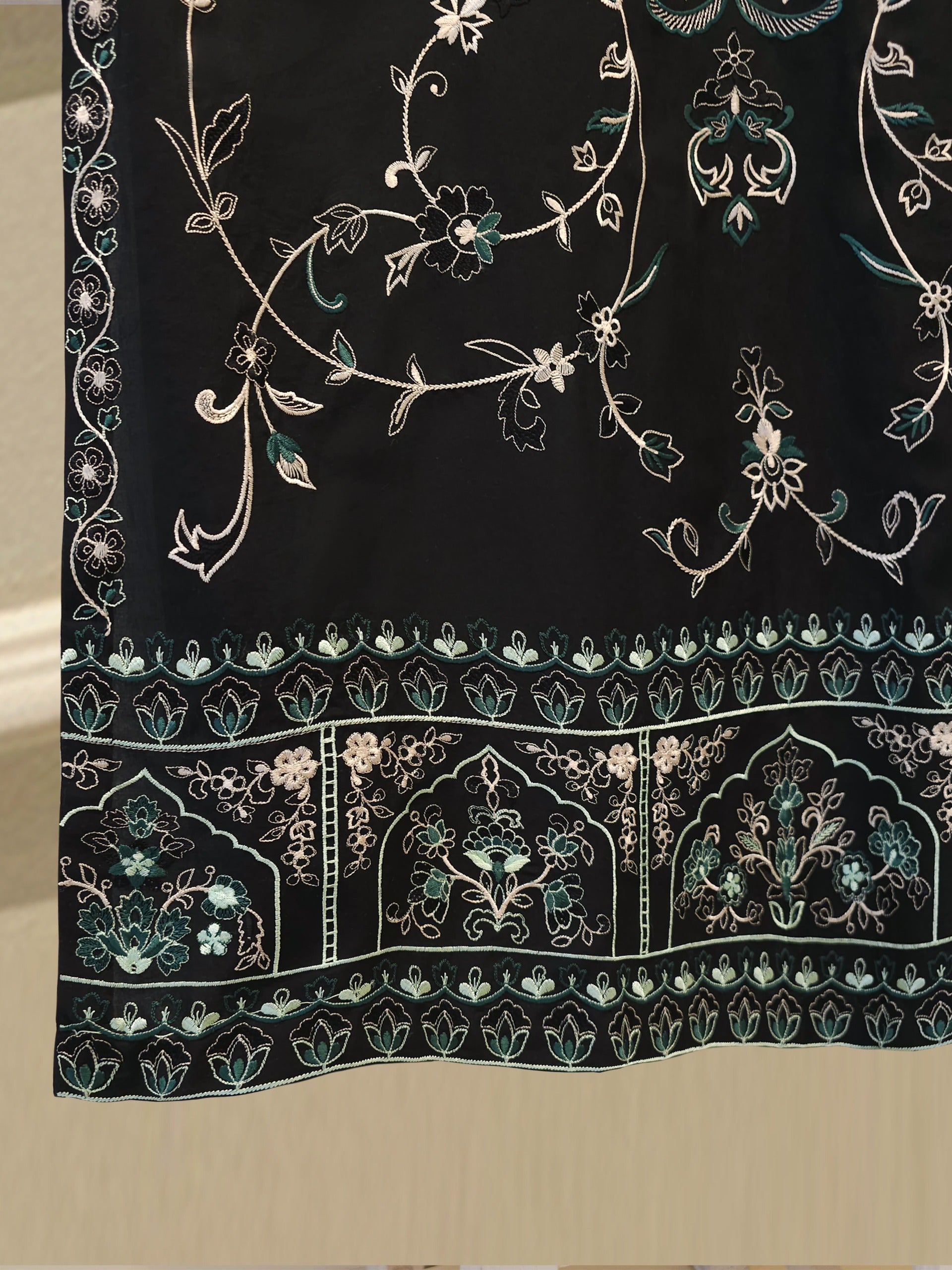 3 Piece - Embroidered Lawn Suit S111926 - Image 4