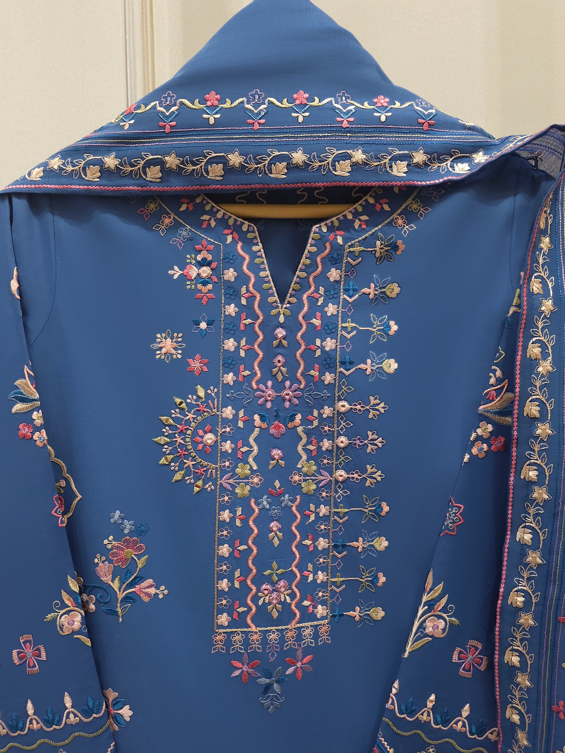 2 Piece - Embroidered Lawn Suit S111966 - Image 2