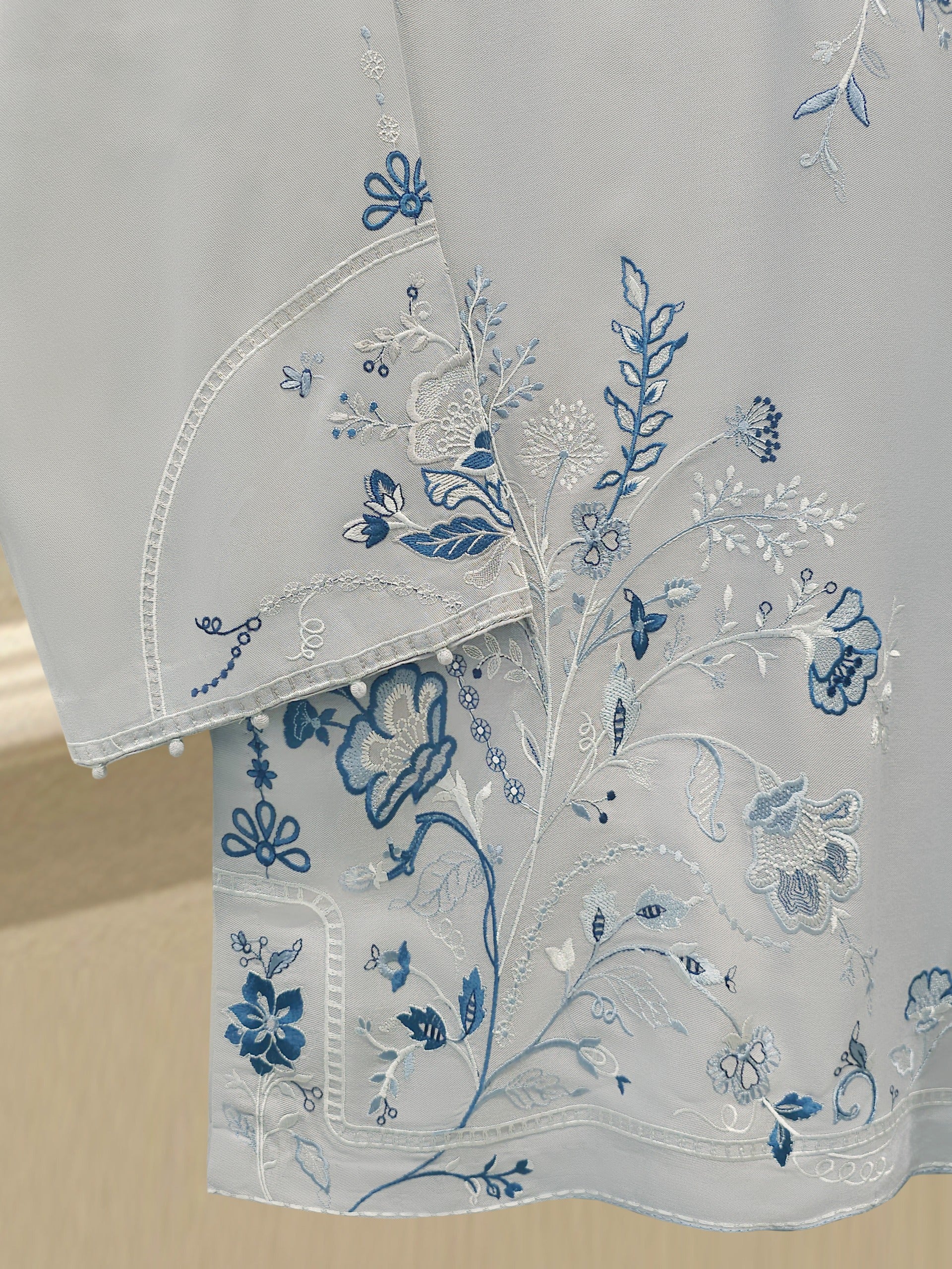 2 Piece - Embroidered Linen Suit WS00196 - Image 3