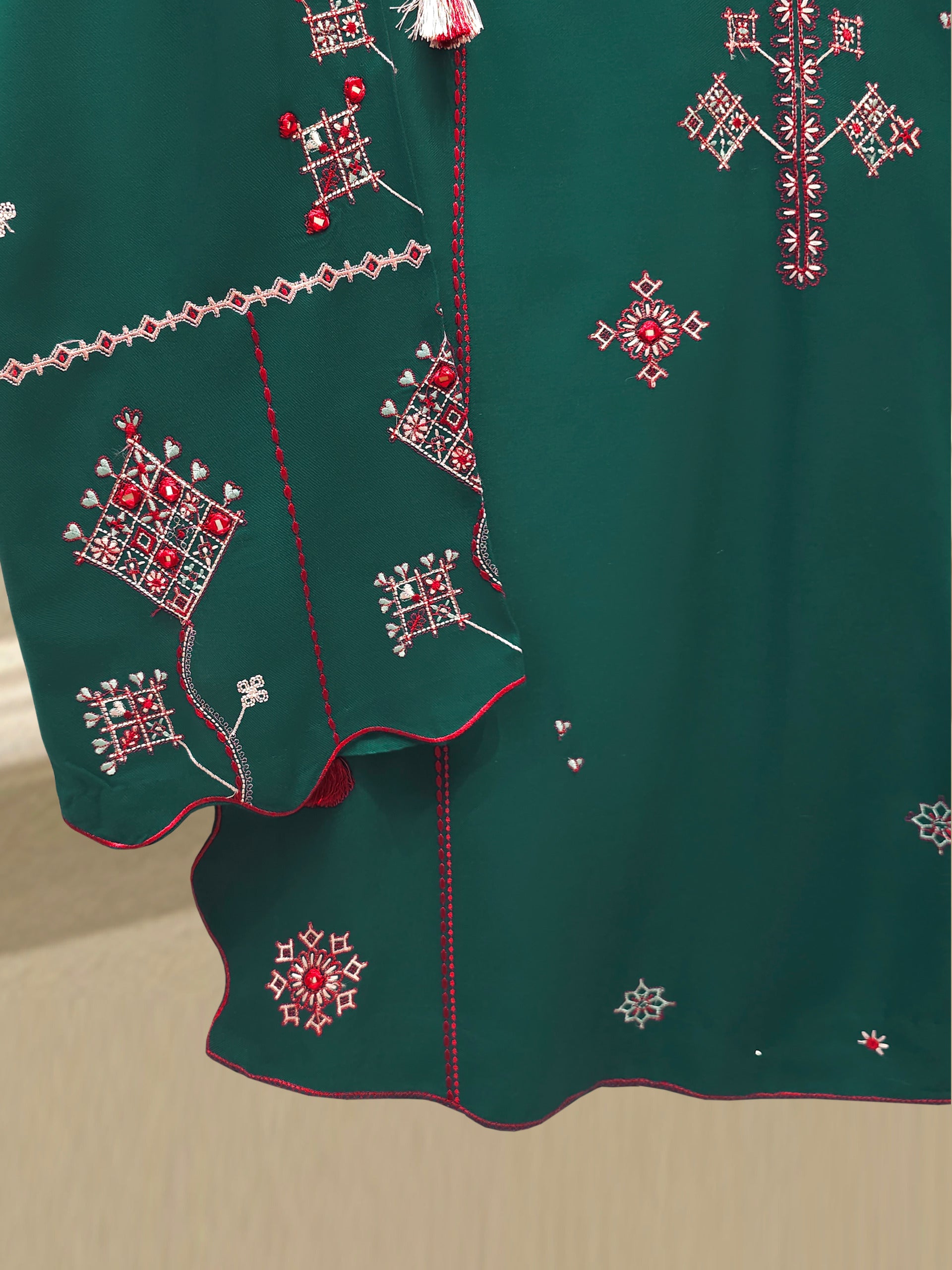 2 Piece - Embroidered Linen Suit WS00248 - Image 2