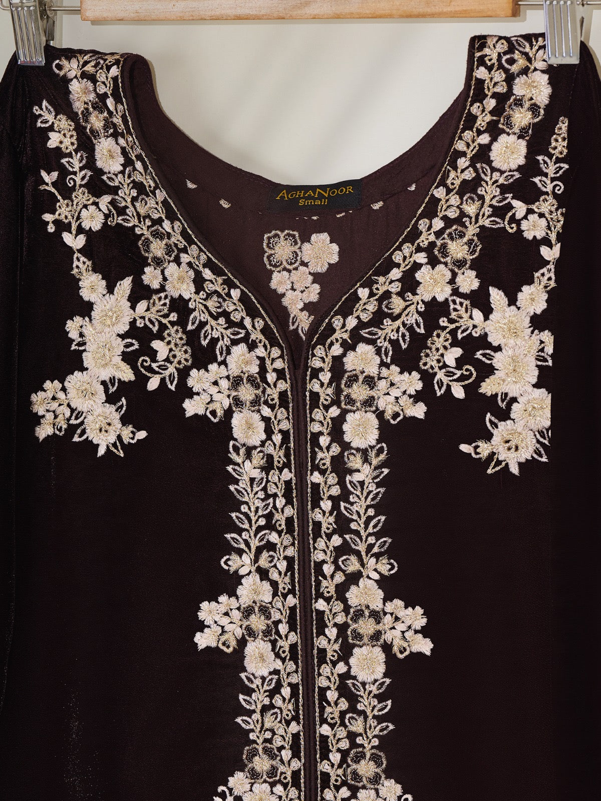 2 Piece- Embroidered Velvet Suit S110391 - Image 3