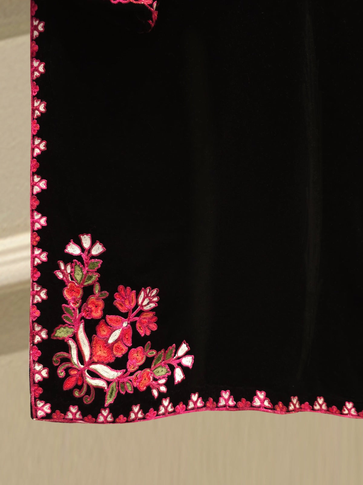 2 Piece - Embroidered Velvet Suit S112840 - Image 6