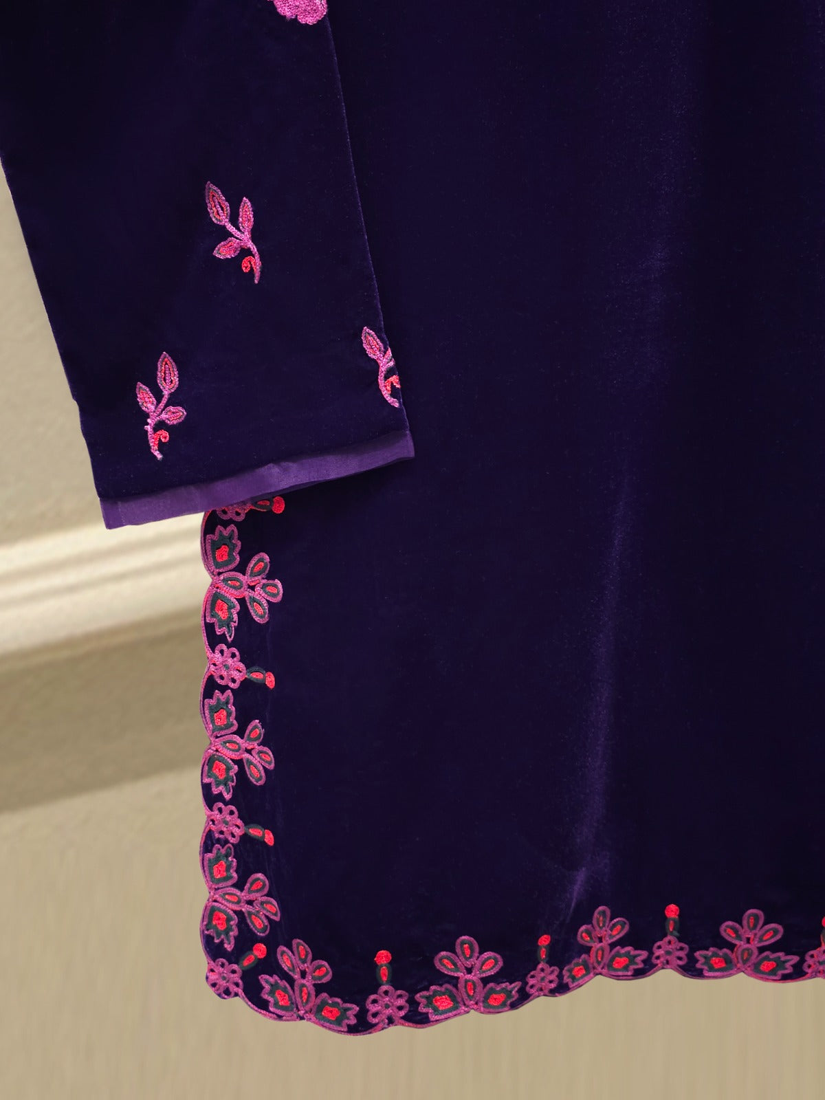 2 Piece - Embroidered Velvet Suit S112855 - Image 3