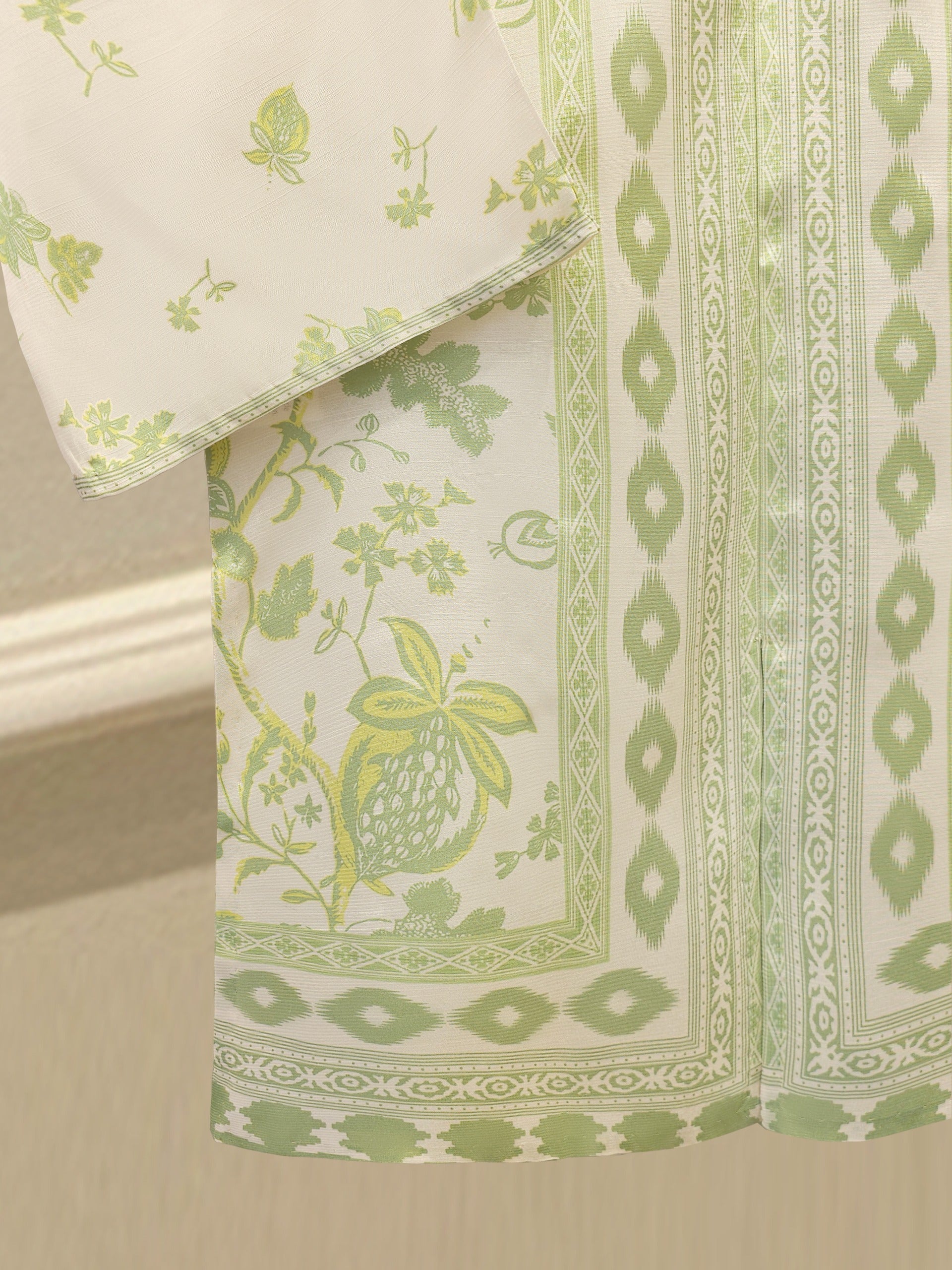 2 Piece- Printed Silk Co-ord Set S111964 - Image 2