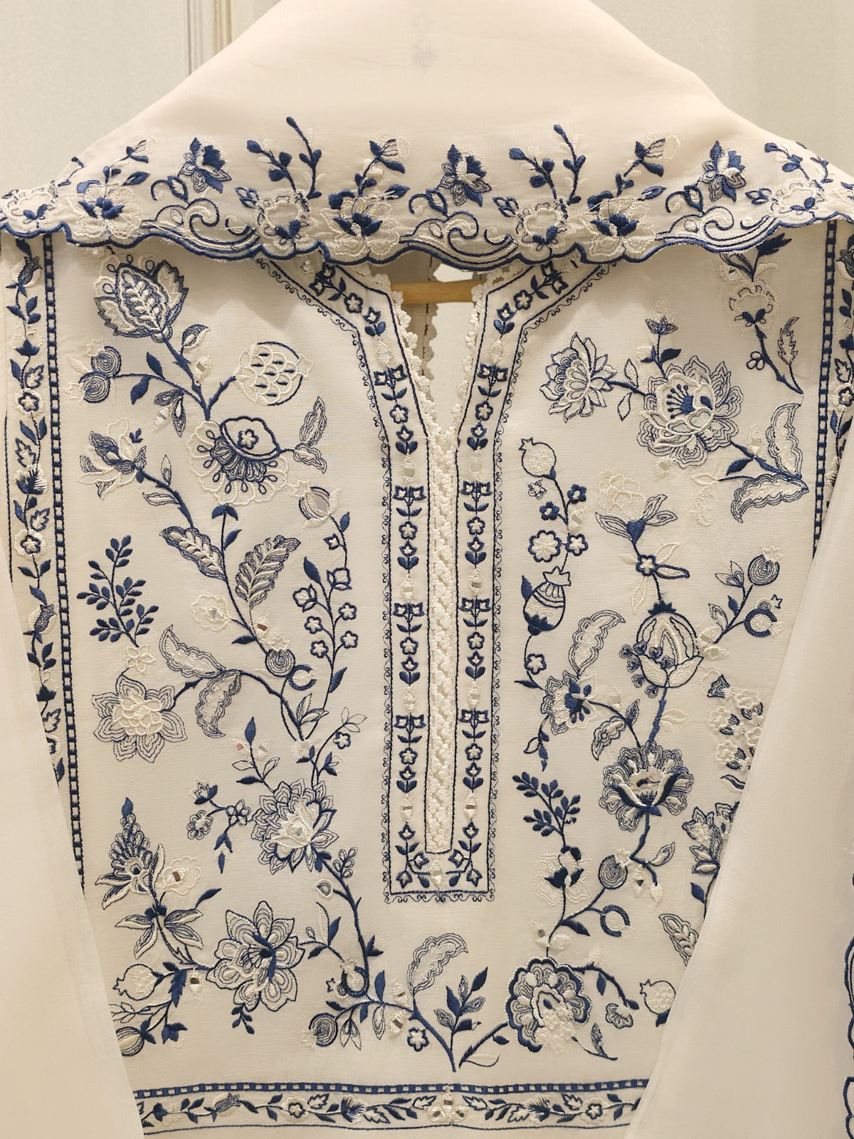 3 Piece - Embroidered Kora Cotton Suit  S112503 - Image 2