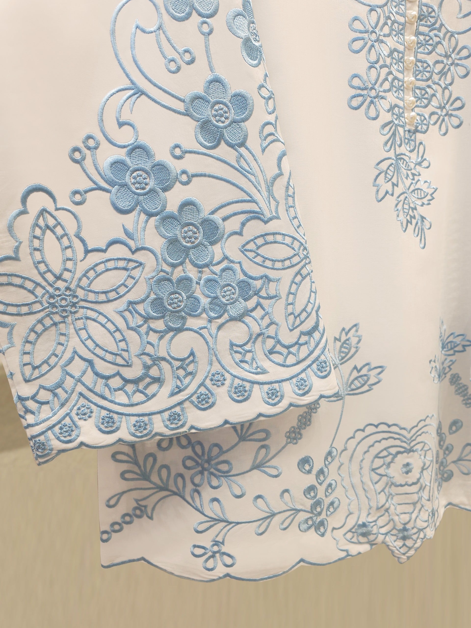 3 Piece - Embroidered Lawn Suit S111931 - Image 3