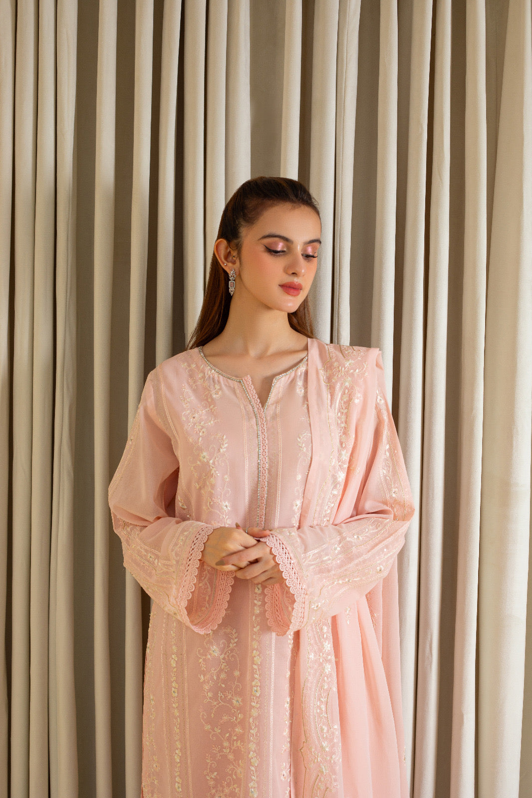 3 Piece - Embroidered Swiss Voile Suit S109785 - Image 4