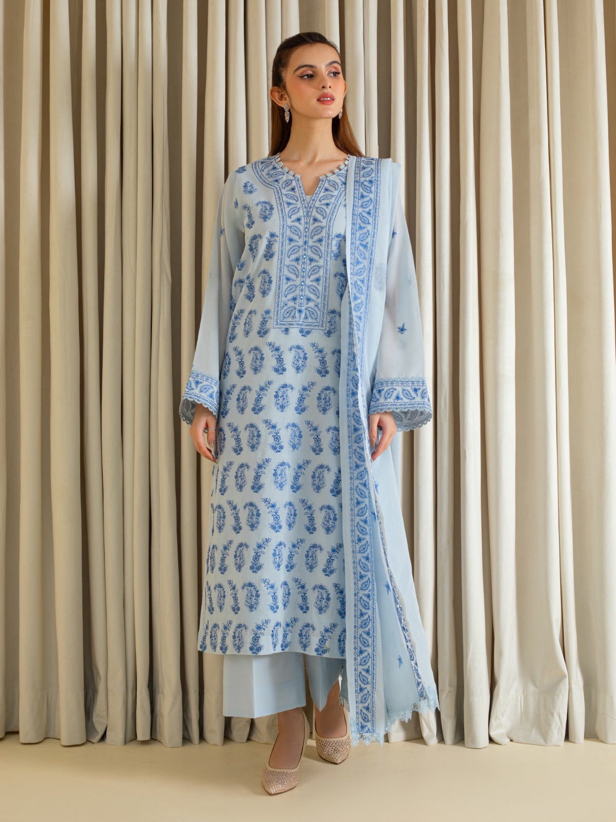 3 Piece - Embroidered Swiss Voile Suit S109858 - Image 3