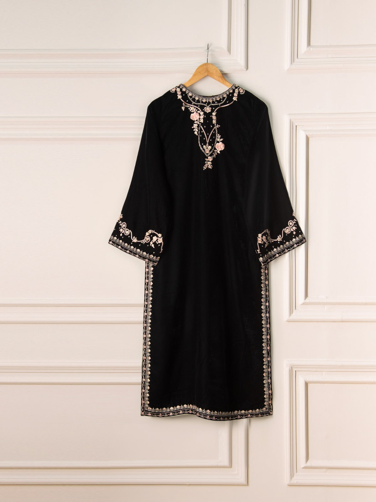 3 Piece- Embroidered Velvet Suit S110782 - Image 6