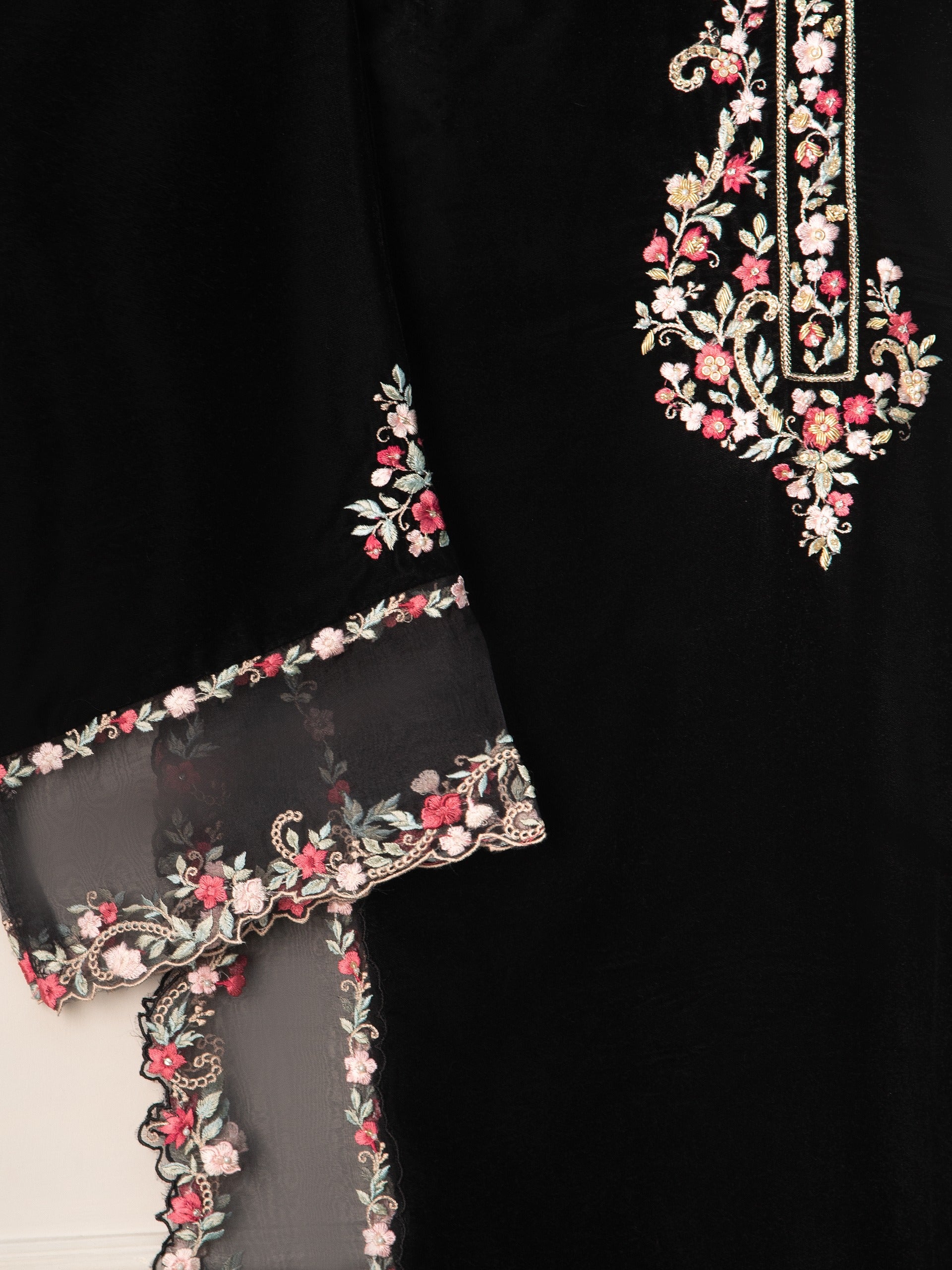 3 Piece- Embroidered Velvet Suit S110927 - Image 4