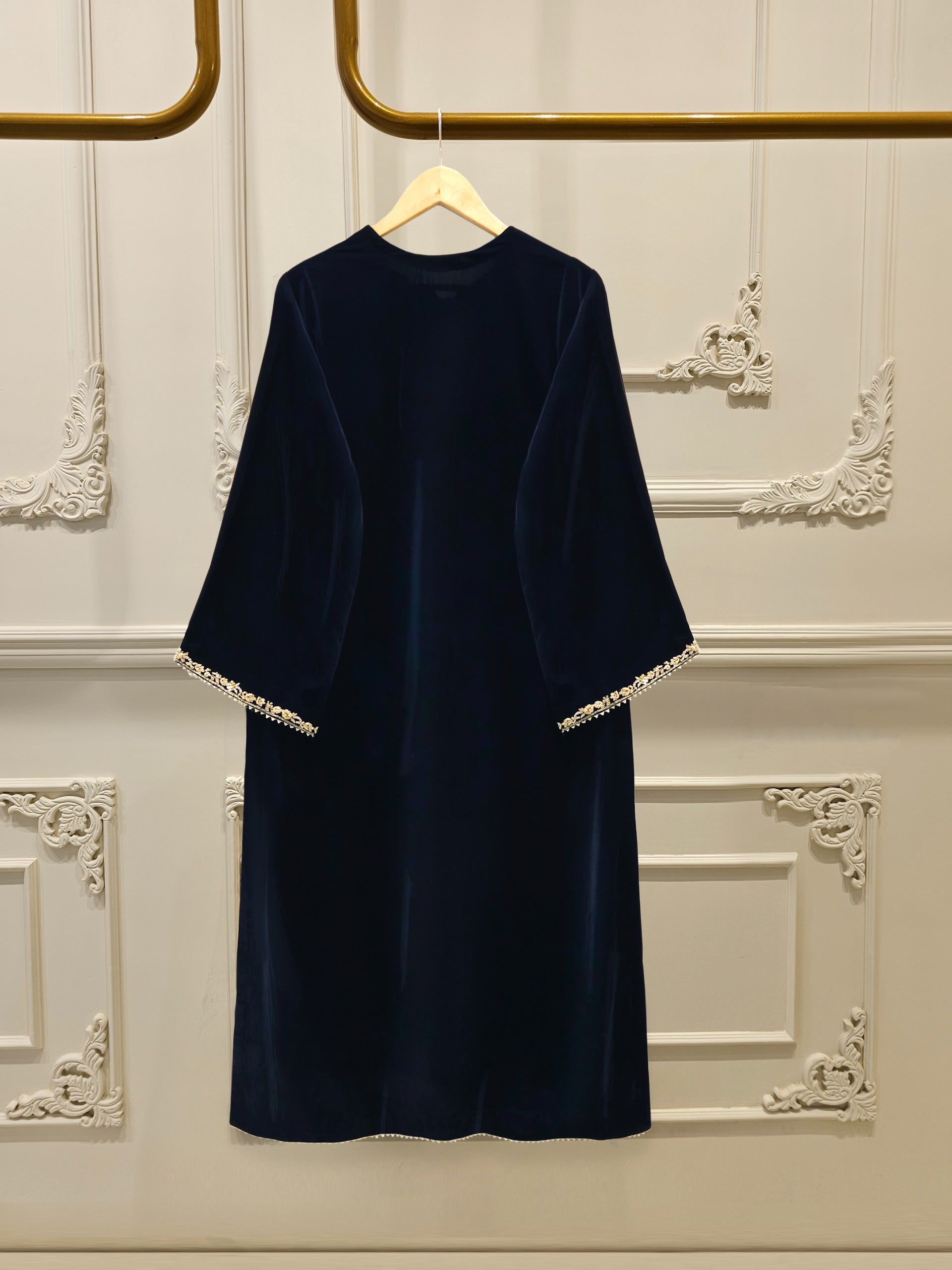 3 Piece - Embroidered Velvet Suit S1125684 - Image 4