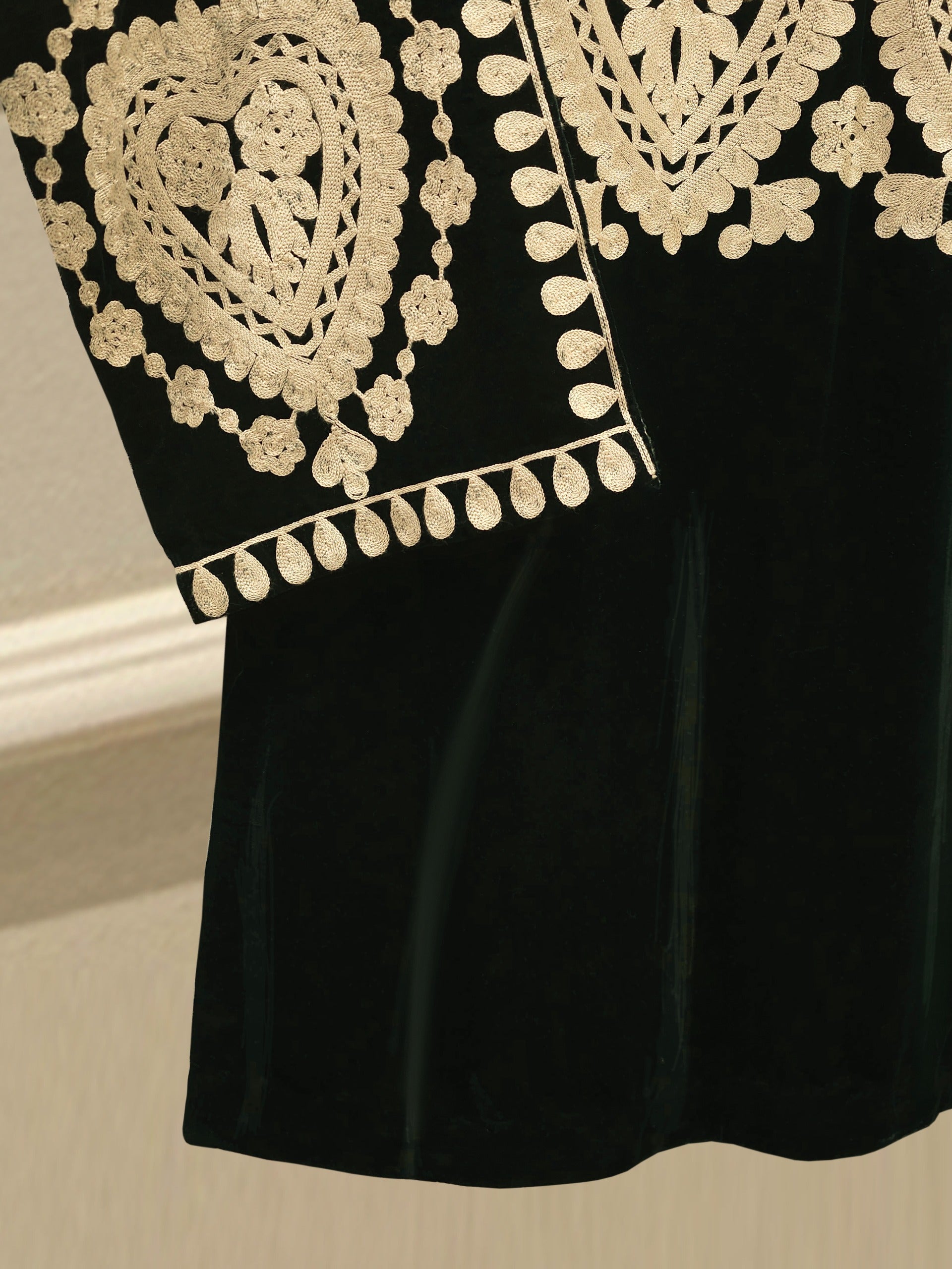 2 Piece - Embroidered Velvet Suit S112740 - Image 3