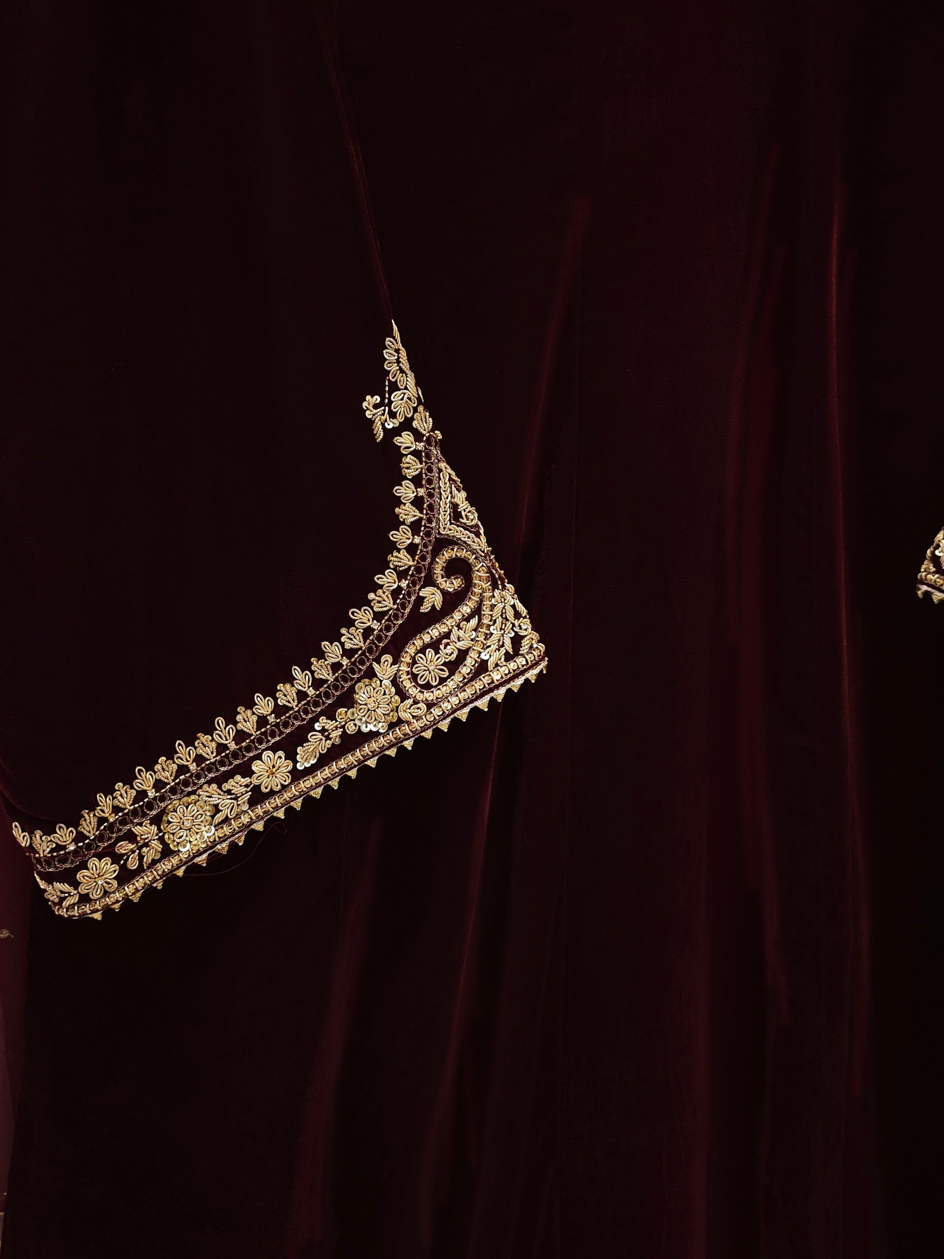 3 Piece - Embroidered Velvet Suit S112742 - Image 2