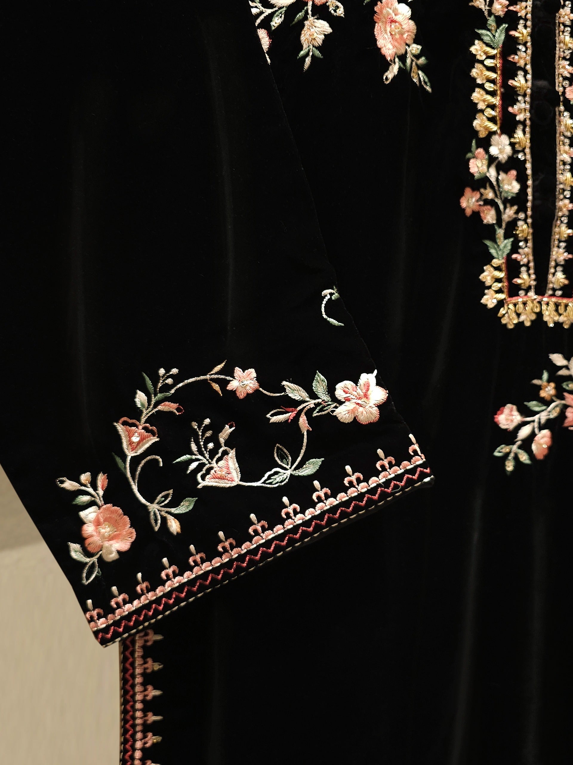 3 Piece - Embroidered Velvet Suit S112852 - Image 3