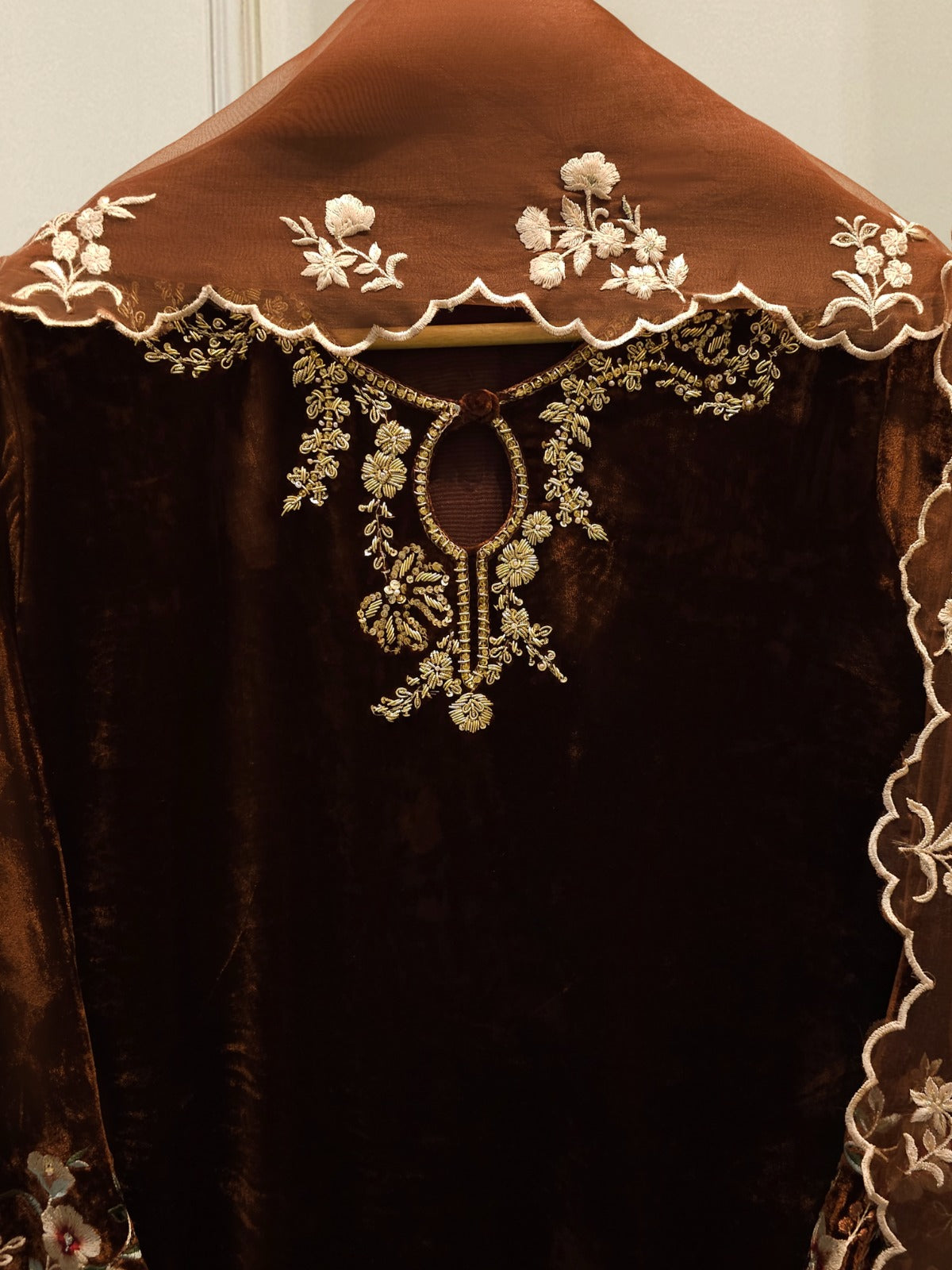3 Piece - Embroidered Velvet Suit S112917 - Image 3