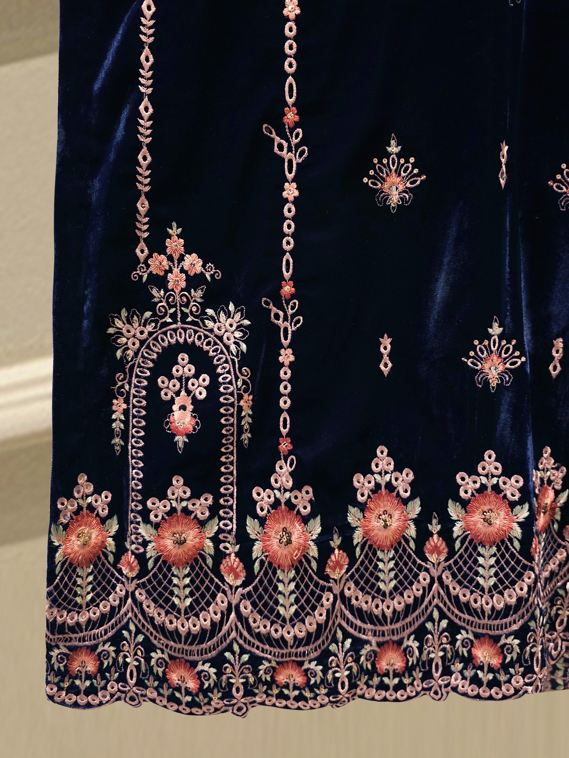 3 Piece - Embroidered Velvet Suit S112918 - Image 3
