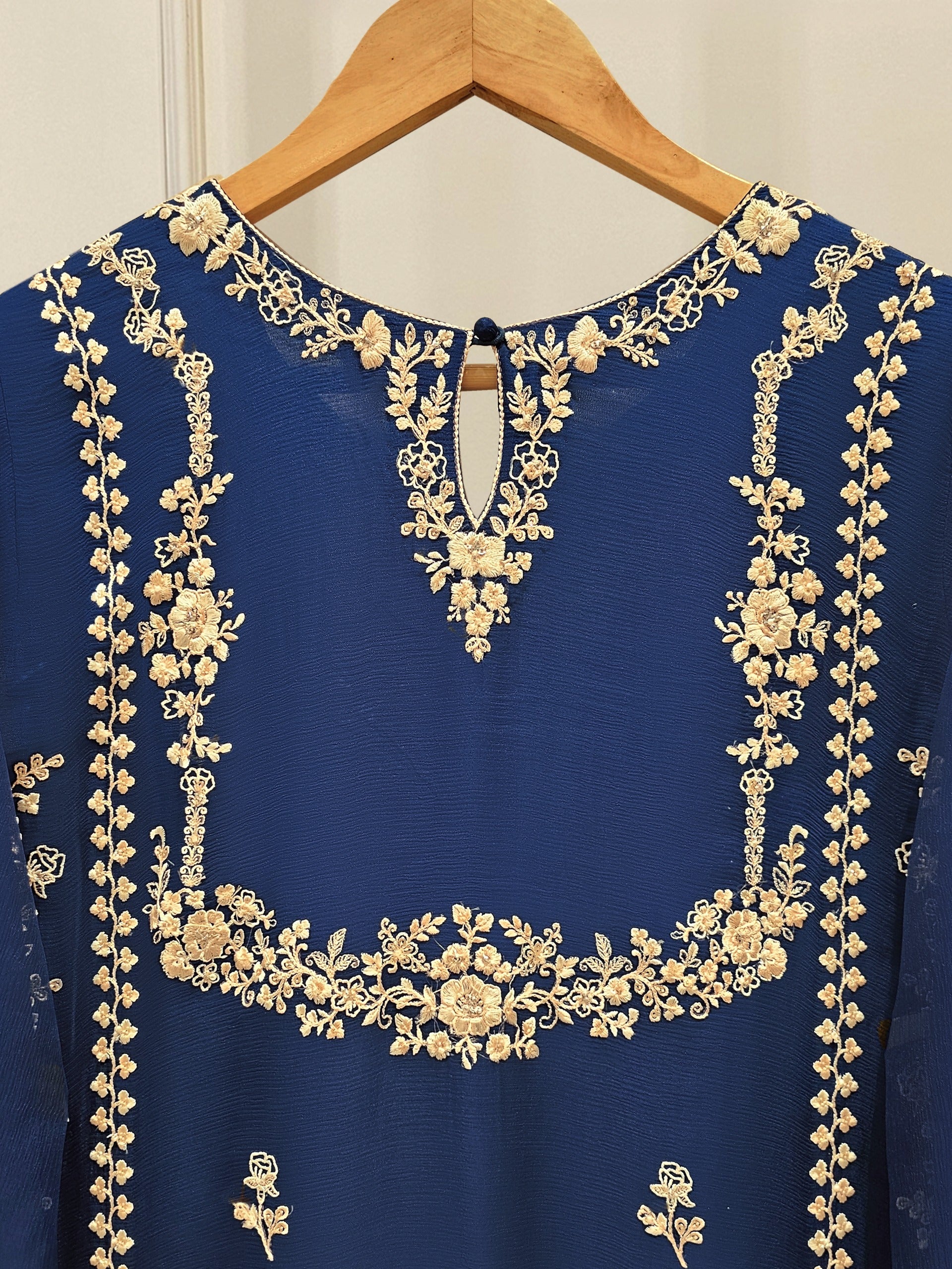 3 Piece - Pure Chiffon Embroidered Suit S111649 - Image 5