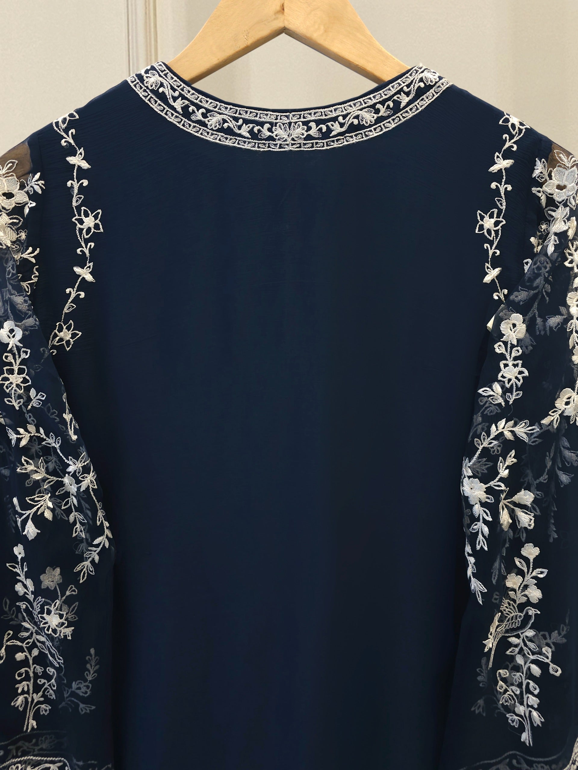 3 Piece - Bamber Chiffon Embroidered Suit S112254 - Image 4