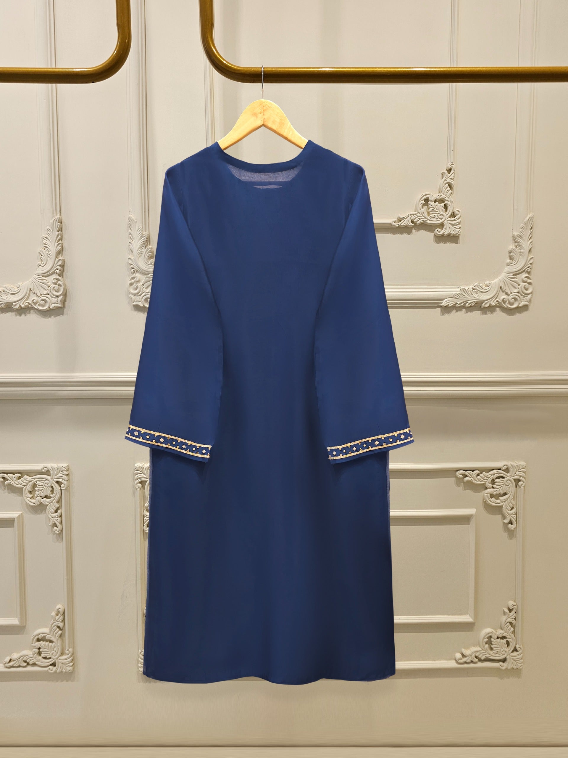 3 Piece-  Pure Embroidered Sheesha Silk Suit S112338 - Image 4
