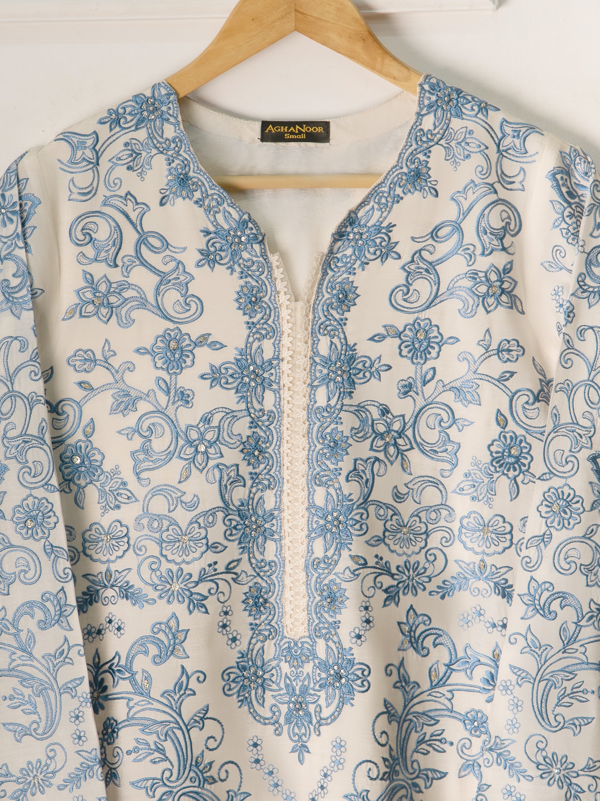 3 Piece- Pure Khaddi Silk Embroidered Suit S111049 - Image 2