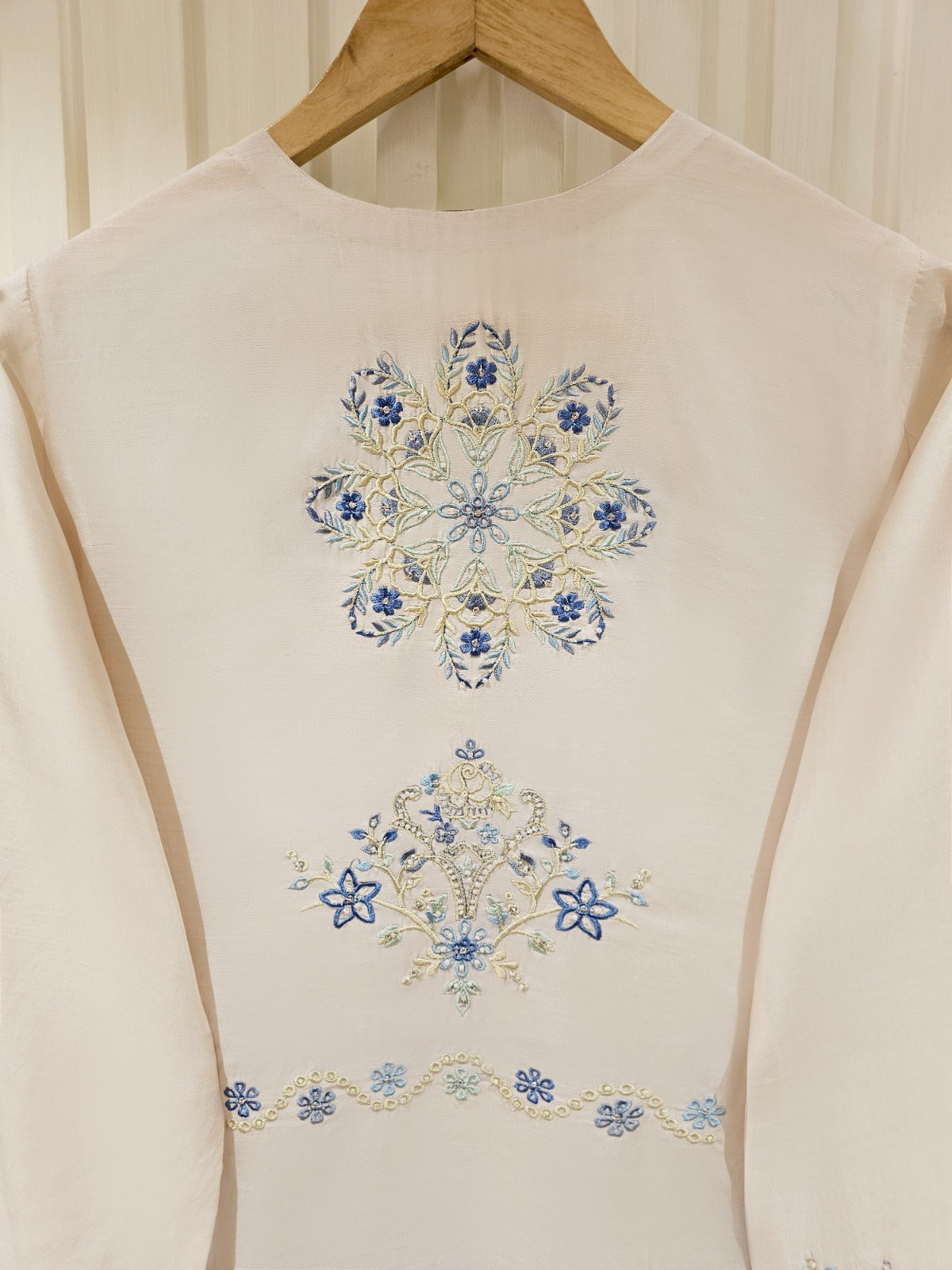 3 Piece- Pure Khaddi Silk Embroidered Suit S111475 - Image 8
