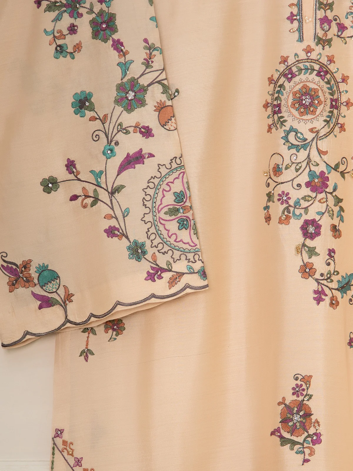 3 Piece- Pure Khaddi Silk Embroidered Suit S111508 - Image 4