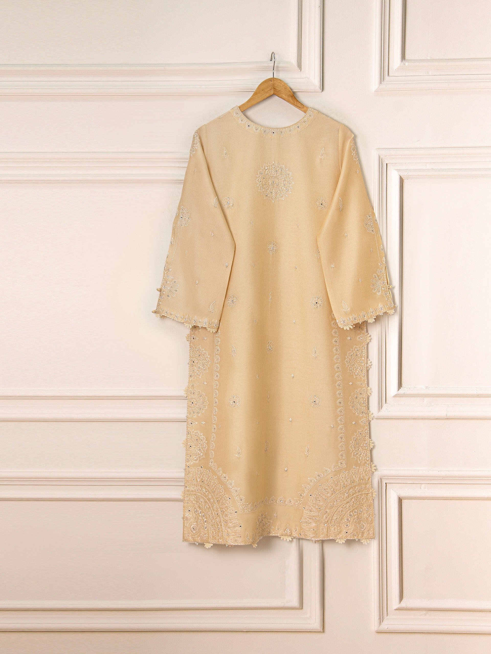 3 Piece- Pure Khaddi Silk Embroidered Suit S111586 - Image 5