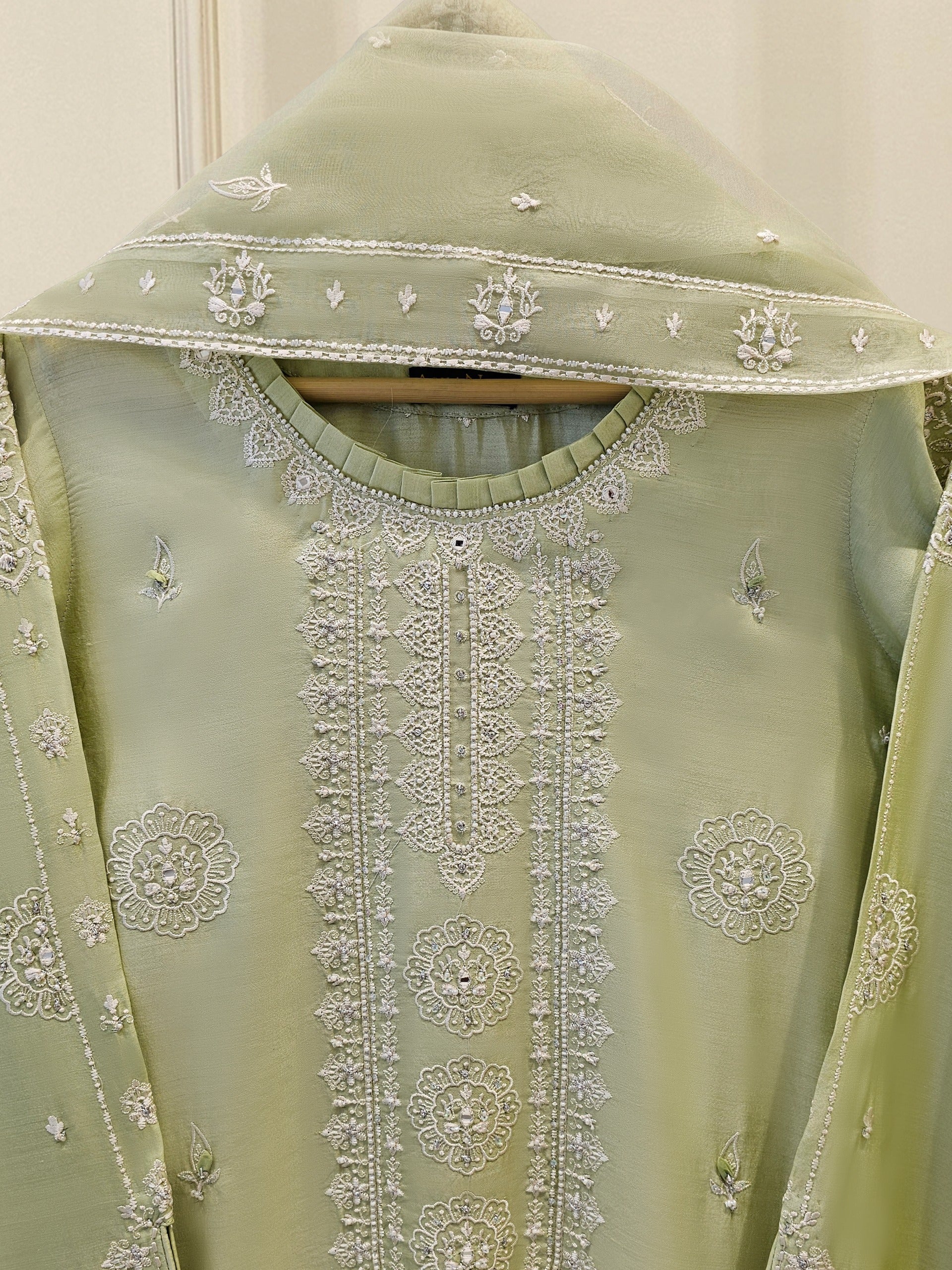 3 Piece- Pure Khaddi Silk Embroidered Suit S111601 - Image 2