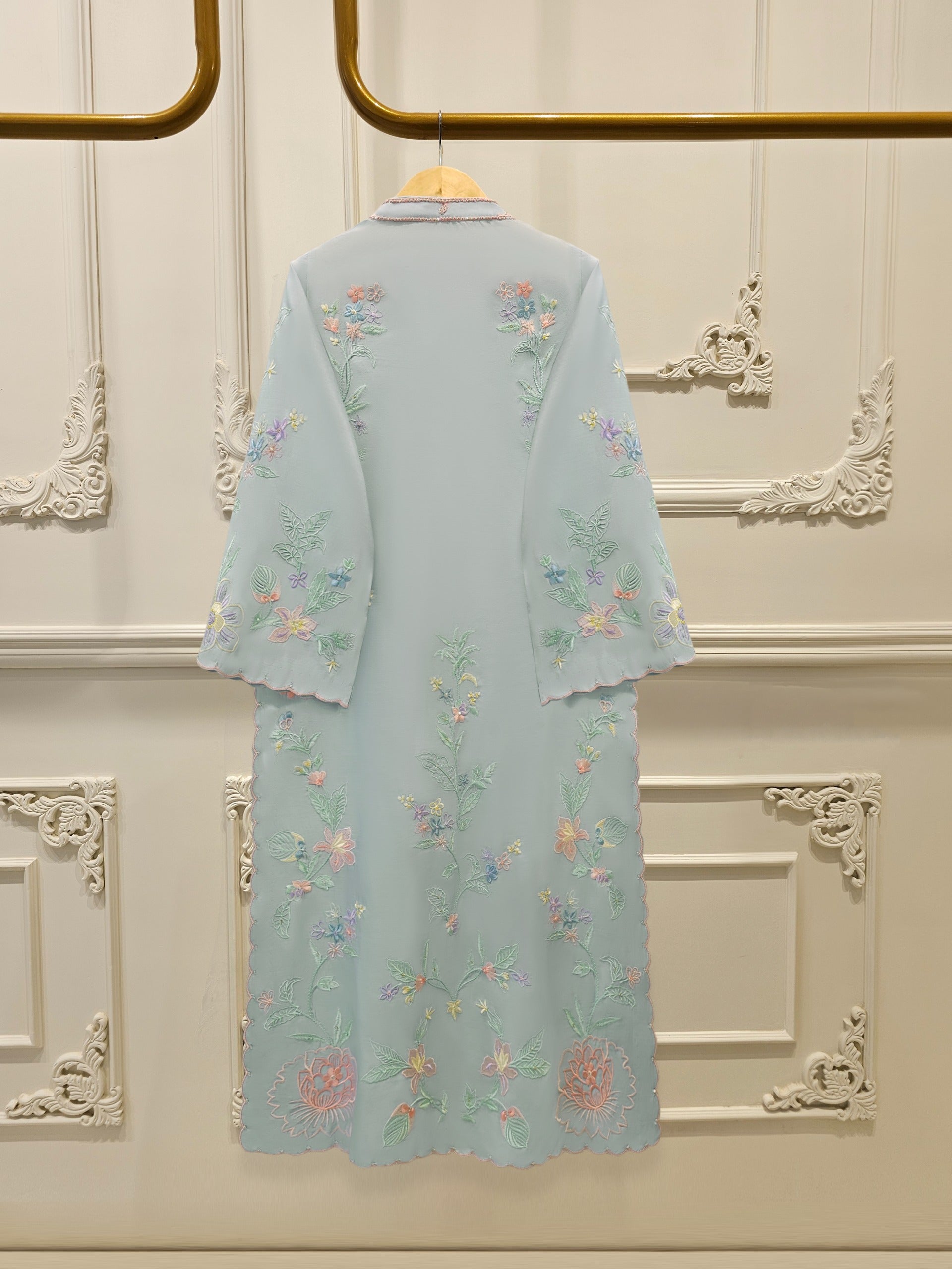 3 Piece- Pure Khaddi Silk Embroidered Suit S112373 - Image 5