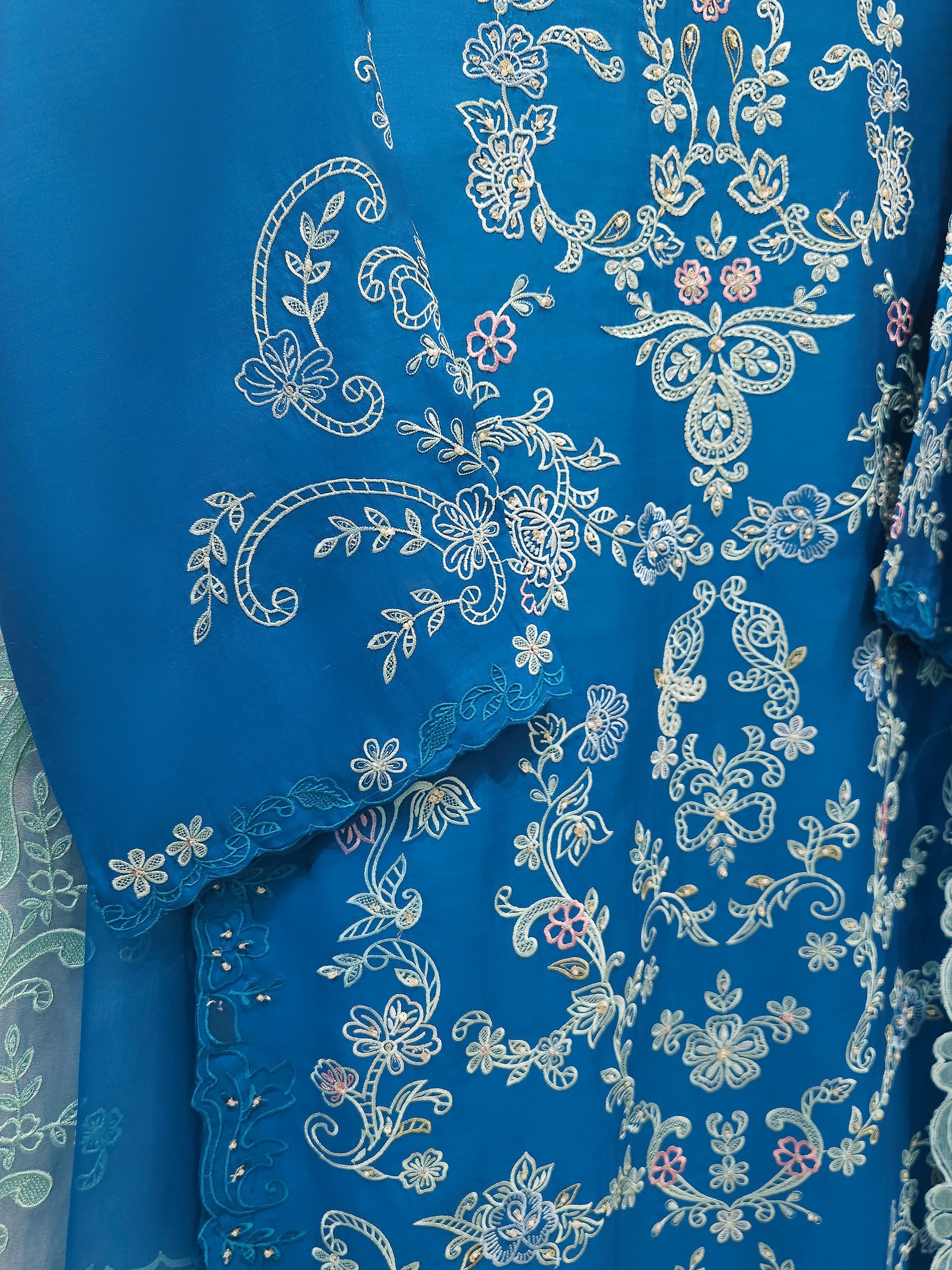 3 Piece- Pure Khaddi Silk Embroidered Suit S112404 - Image 3