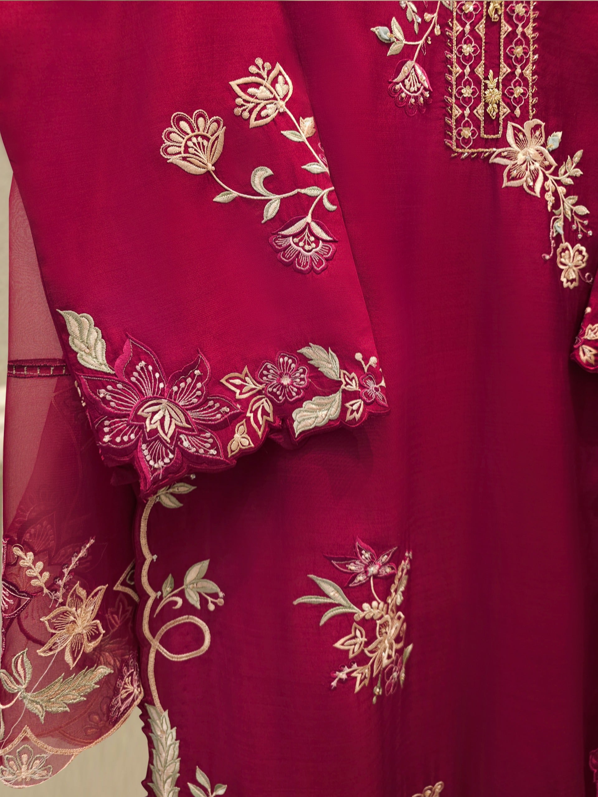 3 Piece- Pure Khaddi Silk Embroidered Suit S112703 - Image 3