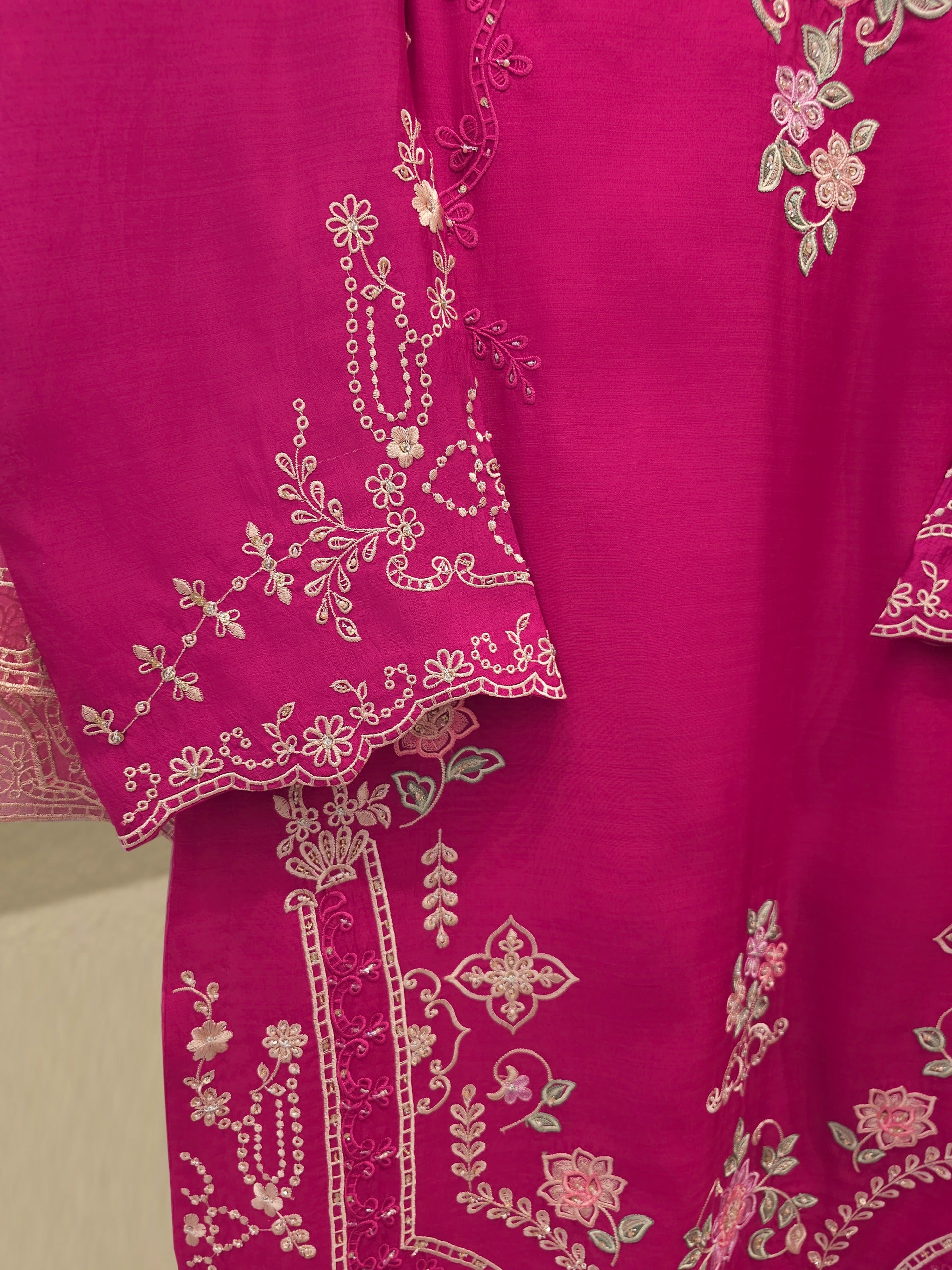 3 Piece- Pure Khaddi Silk Embroidered Suit S112770 - Image 3
