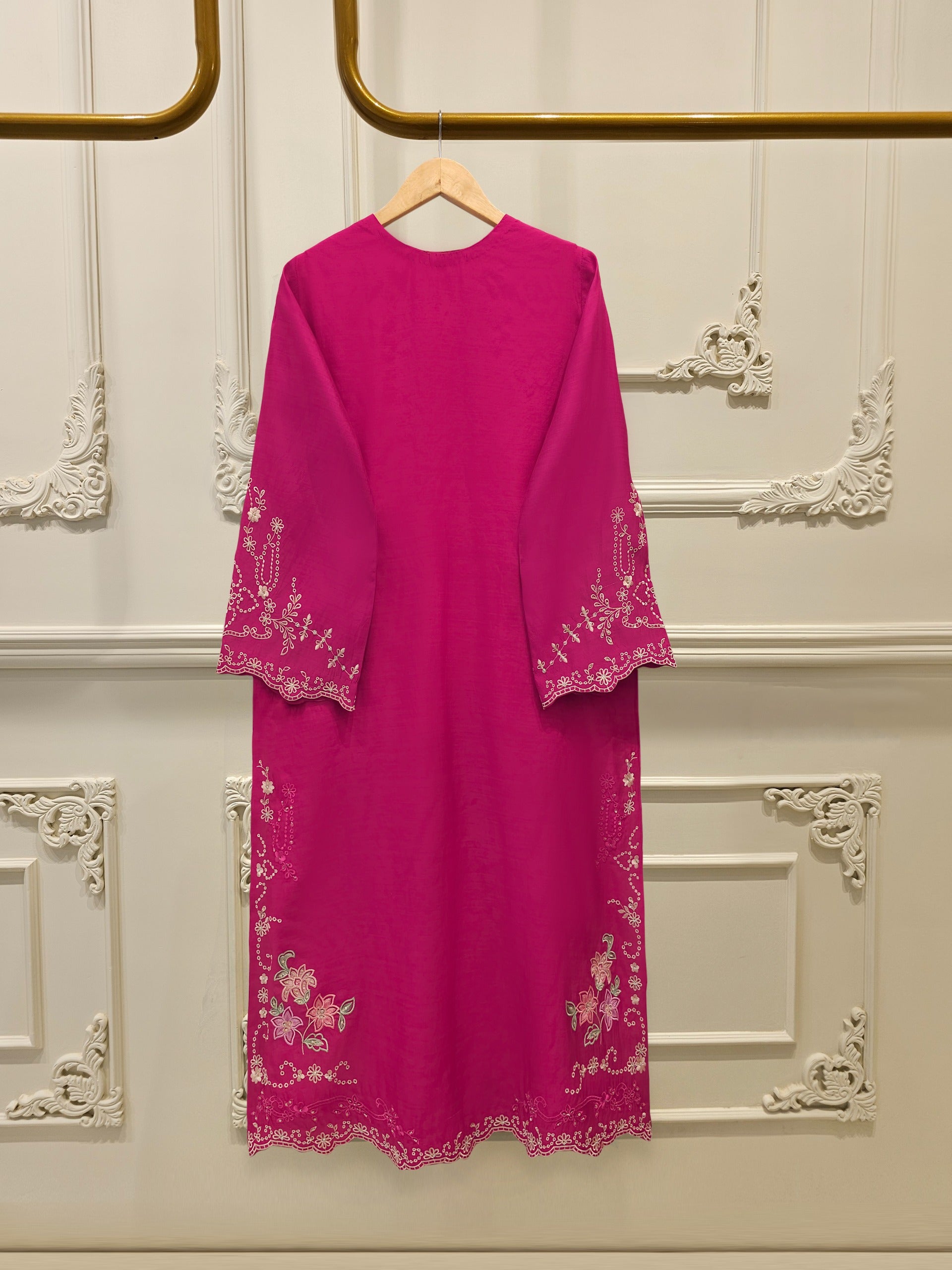 3 Piece- Pure Khaddi Silk Embroidered Suit S112770 - Image 5