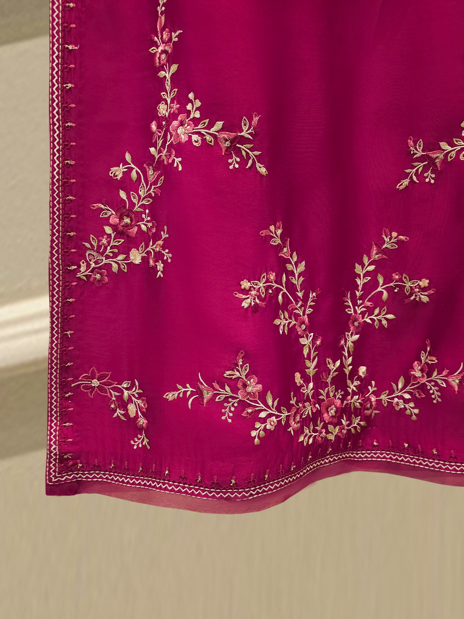 3 Piece- Pure Khaddi Silk Embroidered Suit S112921 - Image 3