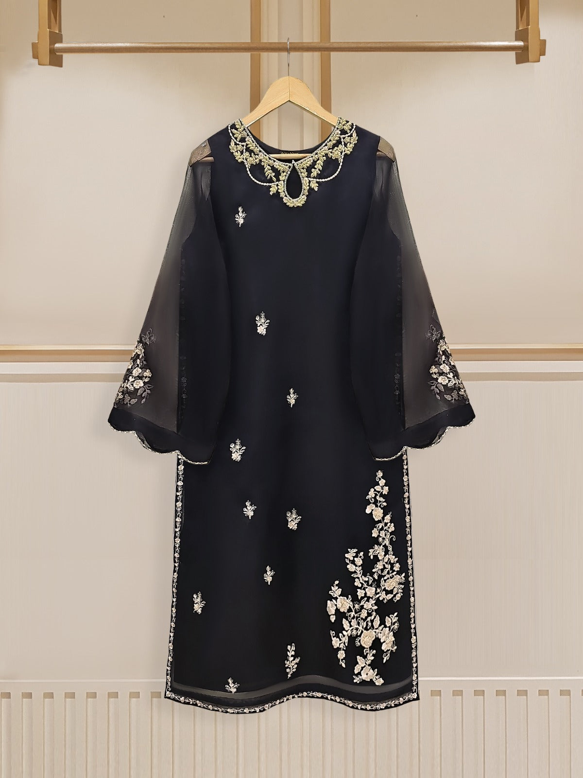 3 Piece - Pure Organza Embroidered Suit S110164 - Image 2