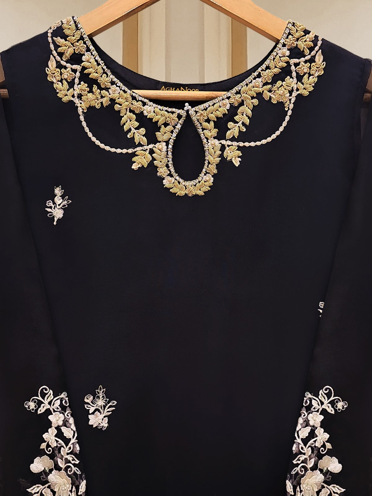3 Piece - Pure Organza Embroidered Suit S110164 - Image 3