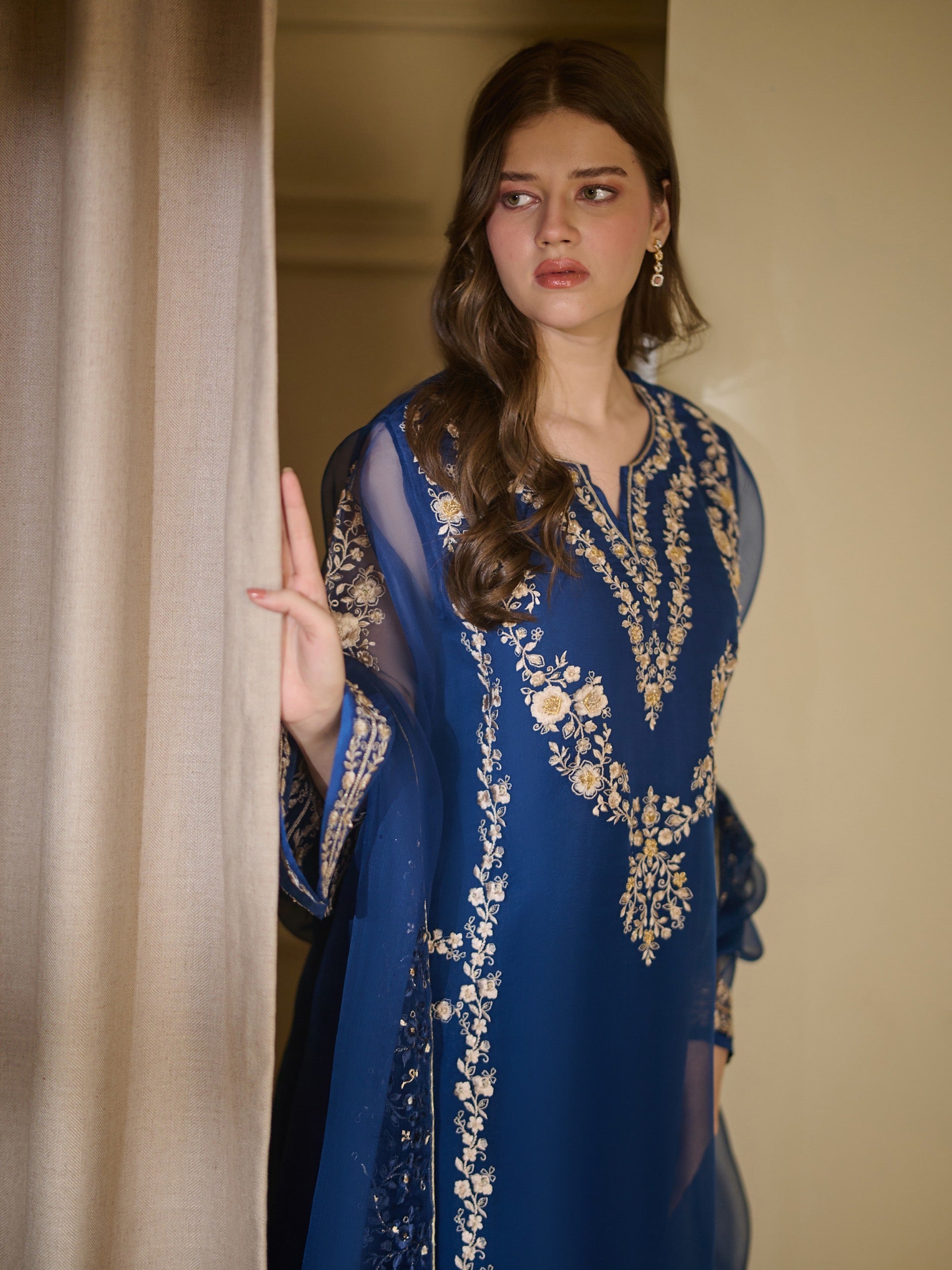 3 Piece - Pure Organza Embroidered Suit S110188 - Image 4