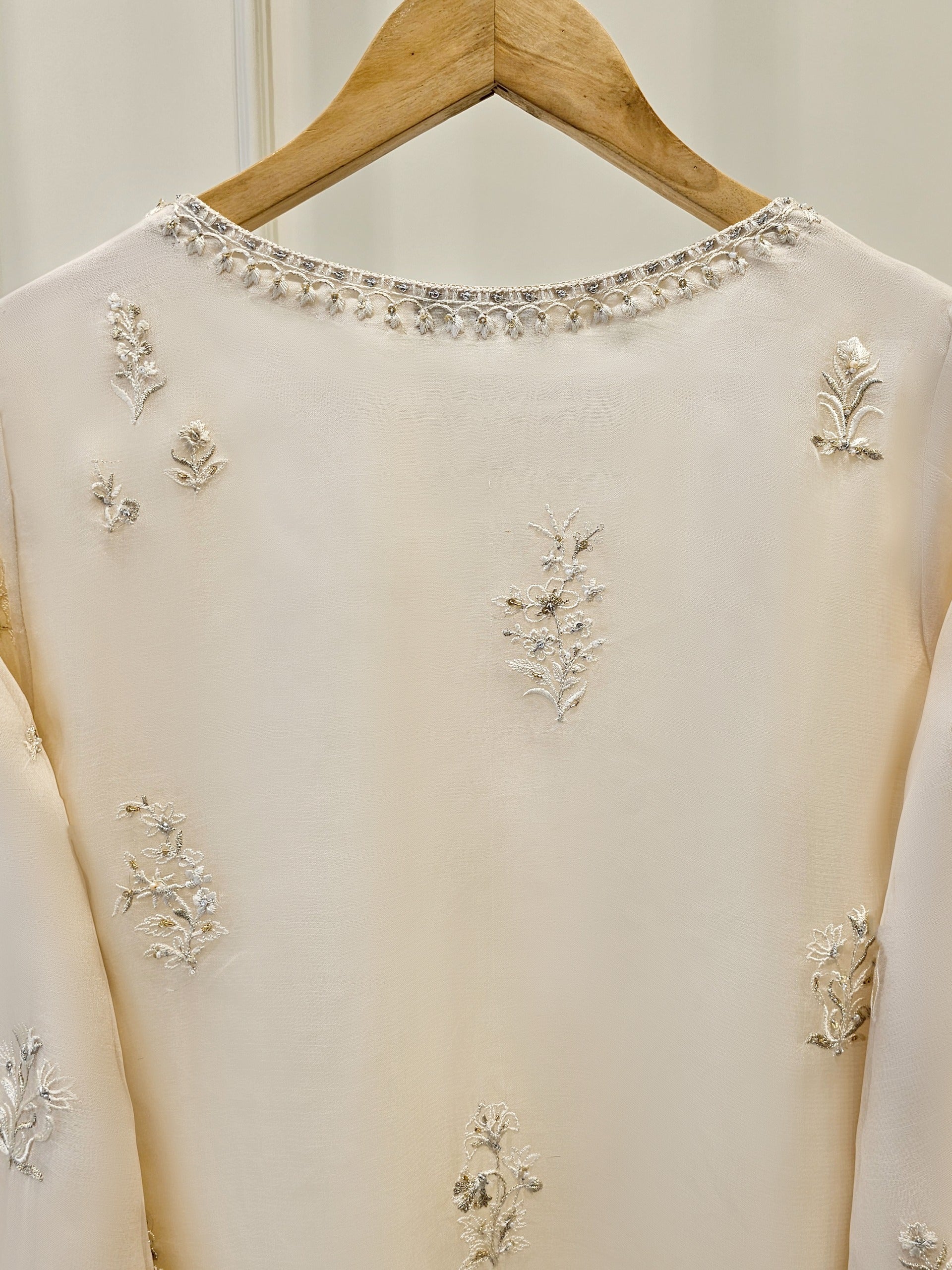 3 Piece - Pure Organza Embroidered Suit S111613 - Image 5
