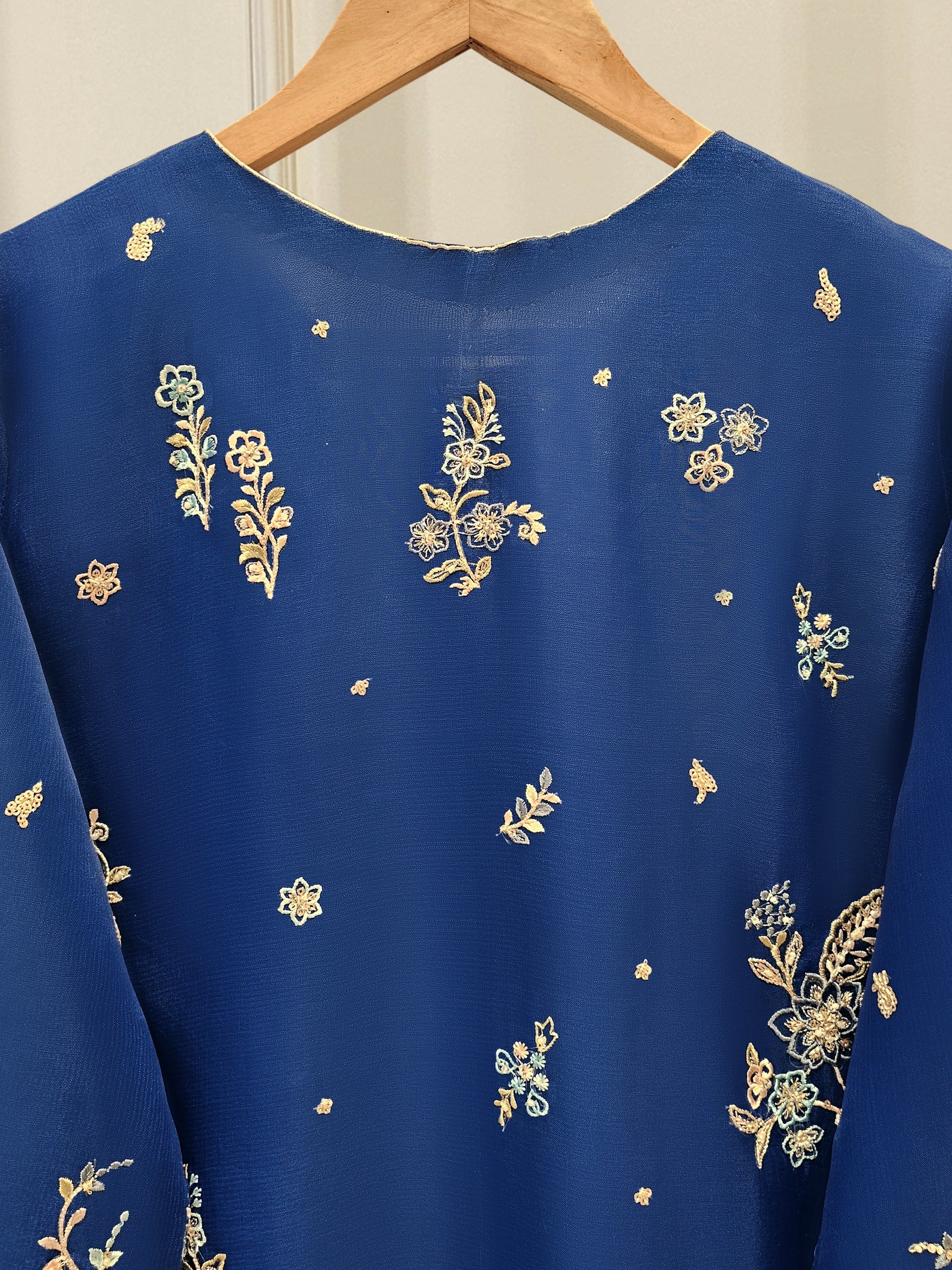 3 Piece - Pure Organza Embroidered Suit S111620 - Image 5