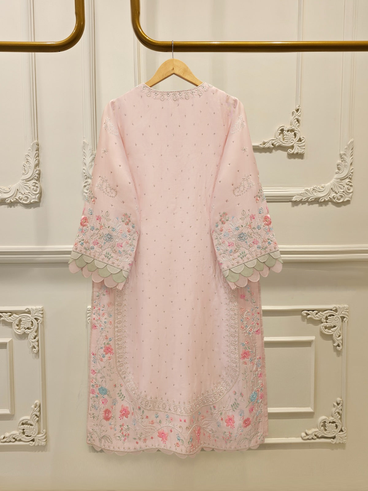 3 Piece- Pure Sheesha Silk Embroidered Suit S113285 - Image 5
