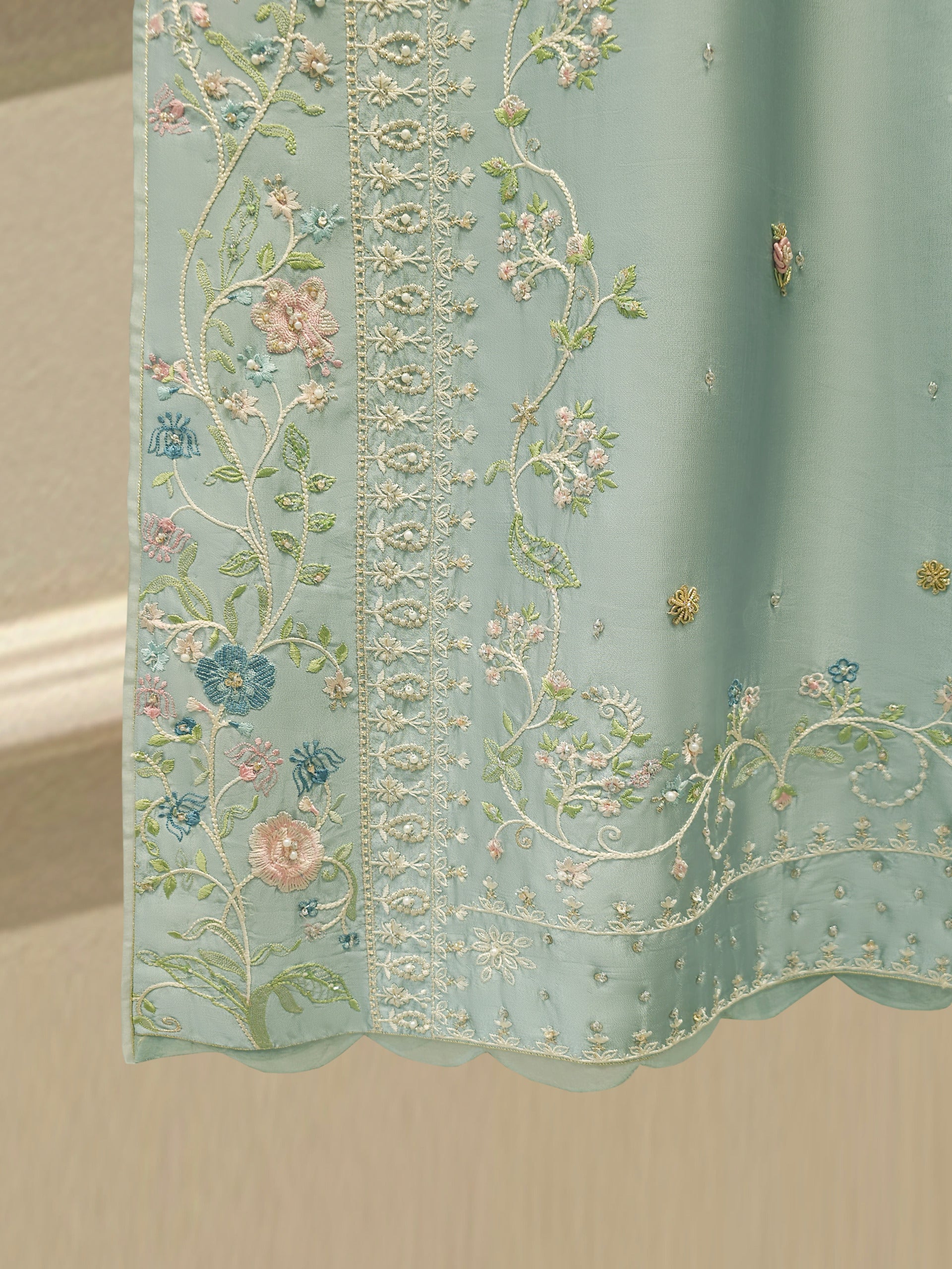 3 Piece- Pure Sheesha Silk Embroidered Suit S113340 - Image 4