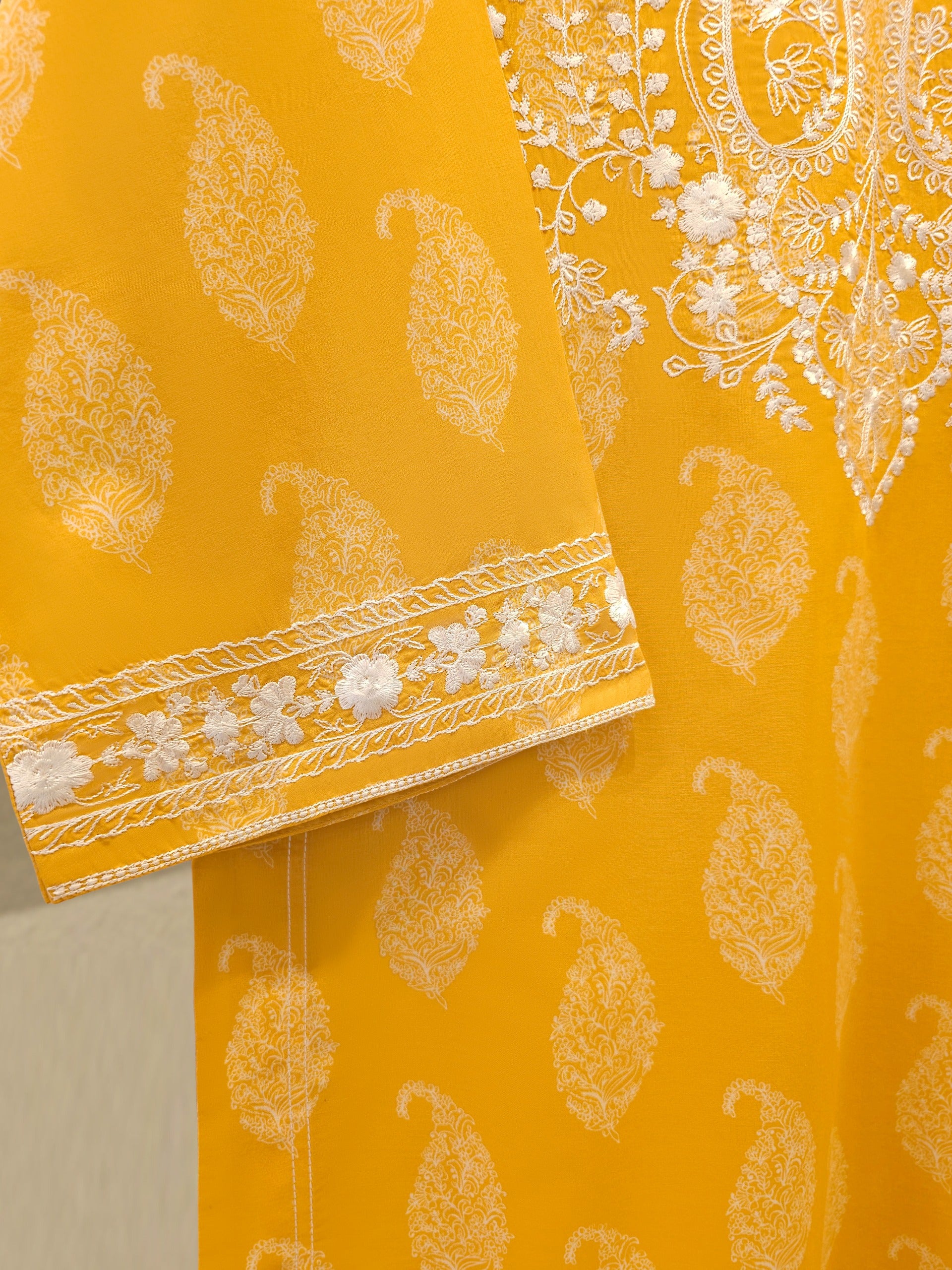 Digital embroidered Lawn Shirt S111957 - Image 3