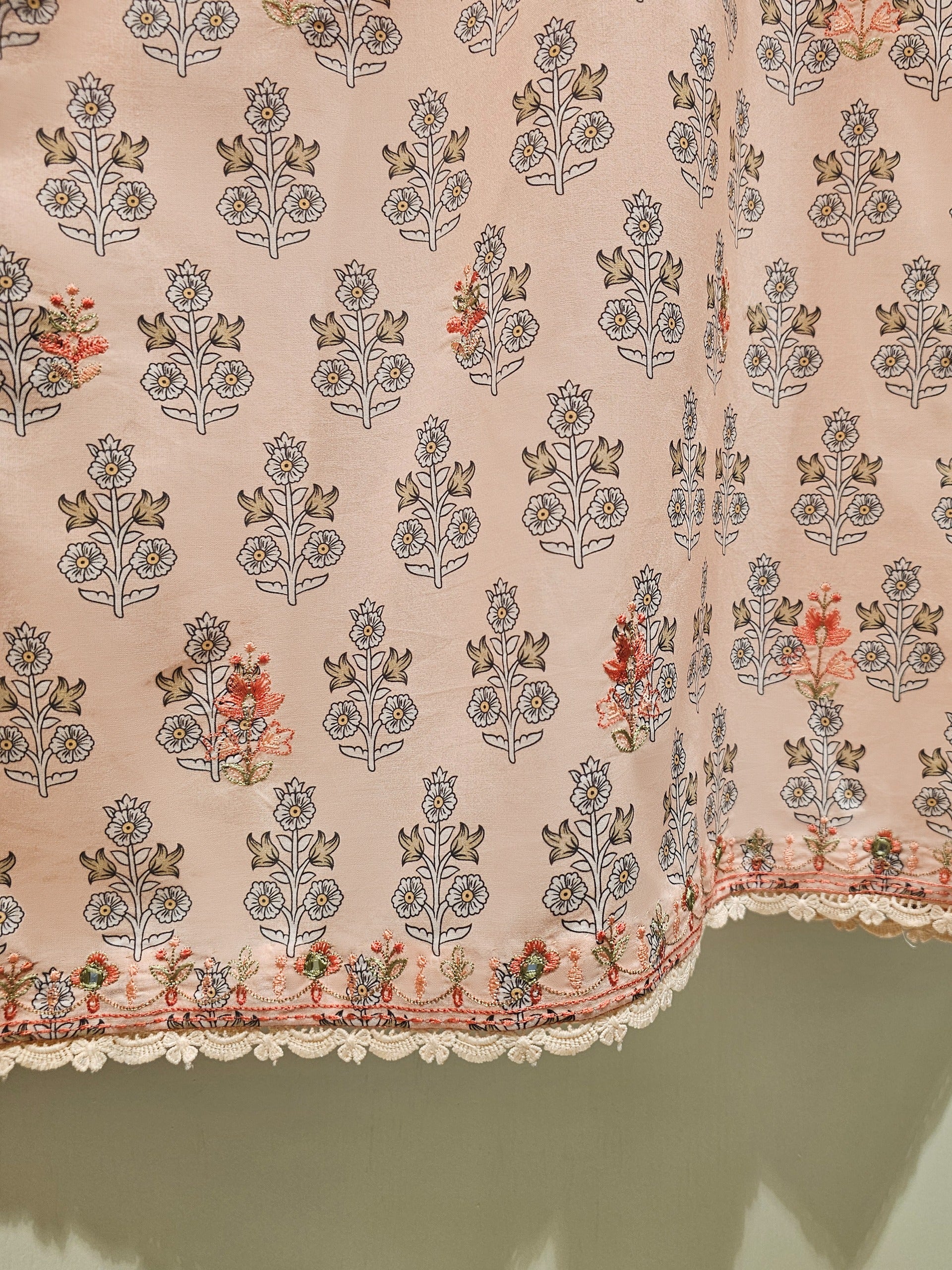 Digital Printed Lawn Suit S111465 - Image 3