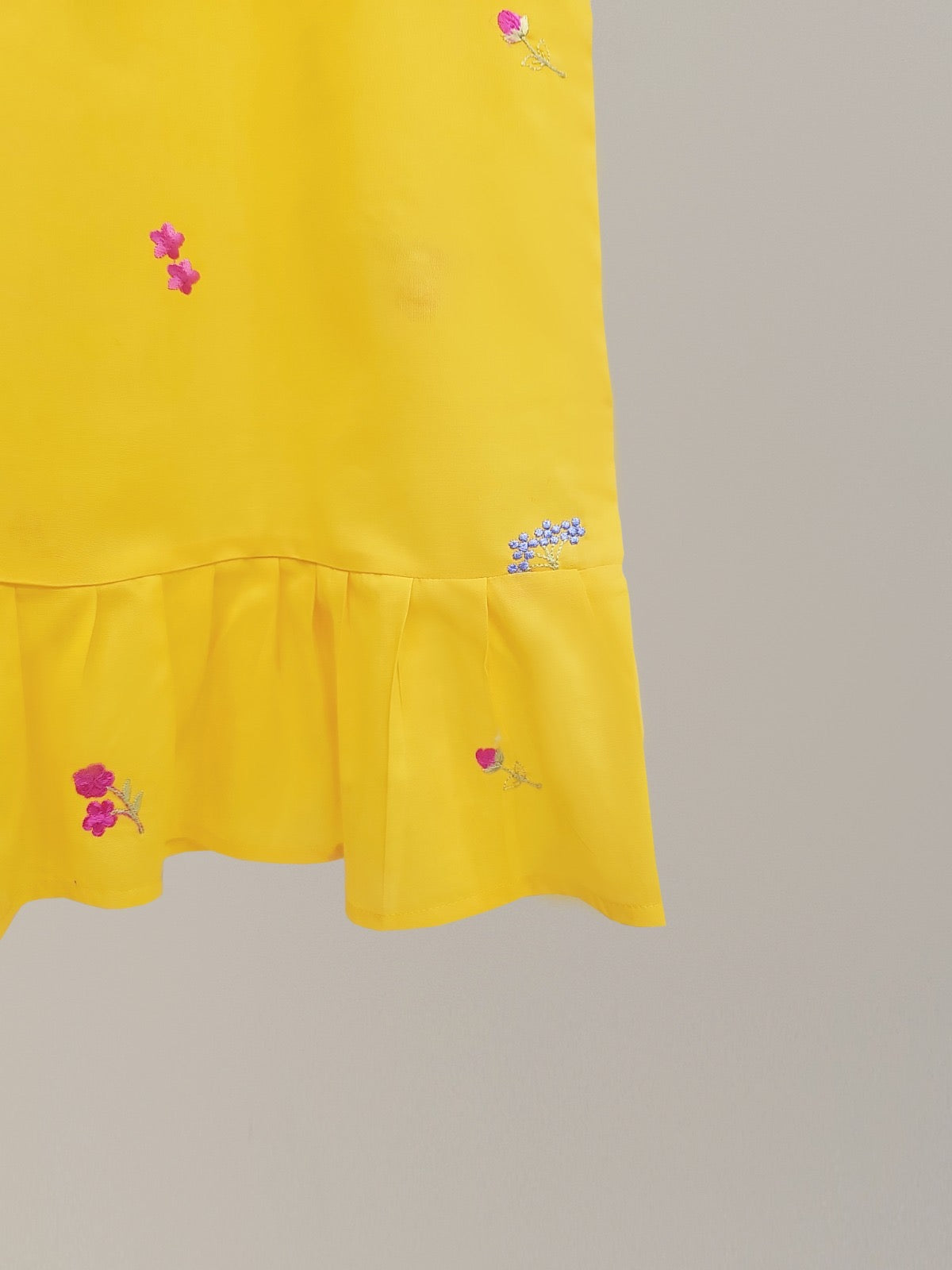 (Kids) 2 Piece - Embroidered Cambric Suit KD-031 - Image 3