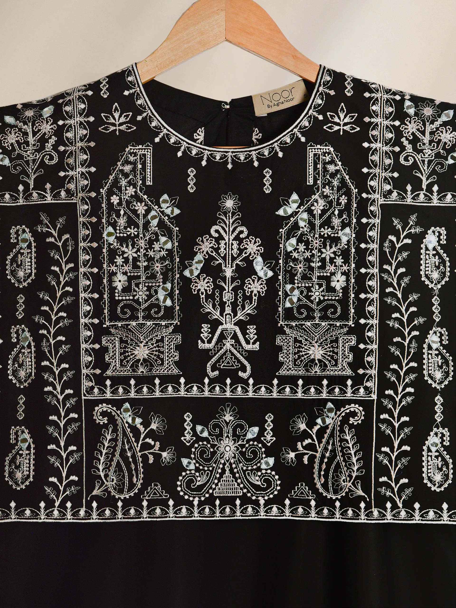 Look 111 - Image 2